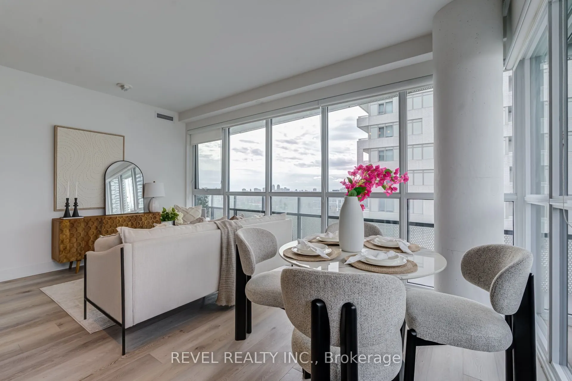11 Lillian Street #1107