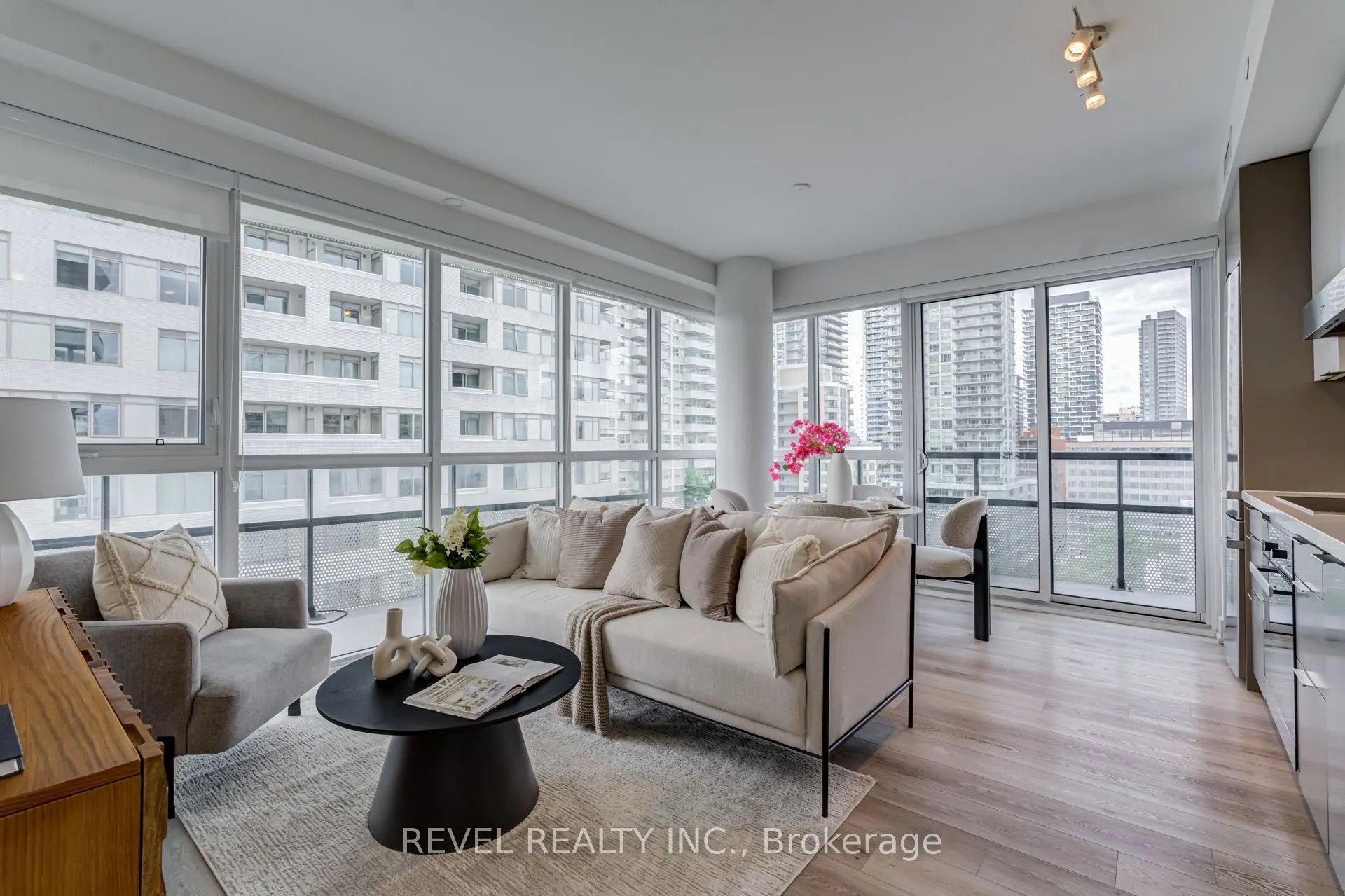 11 Lillian Street #1107