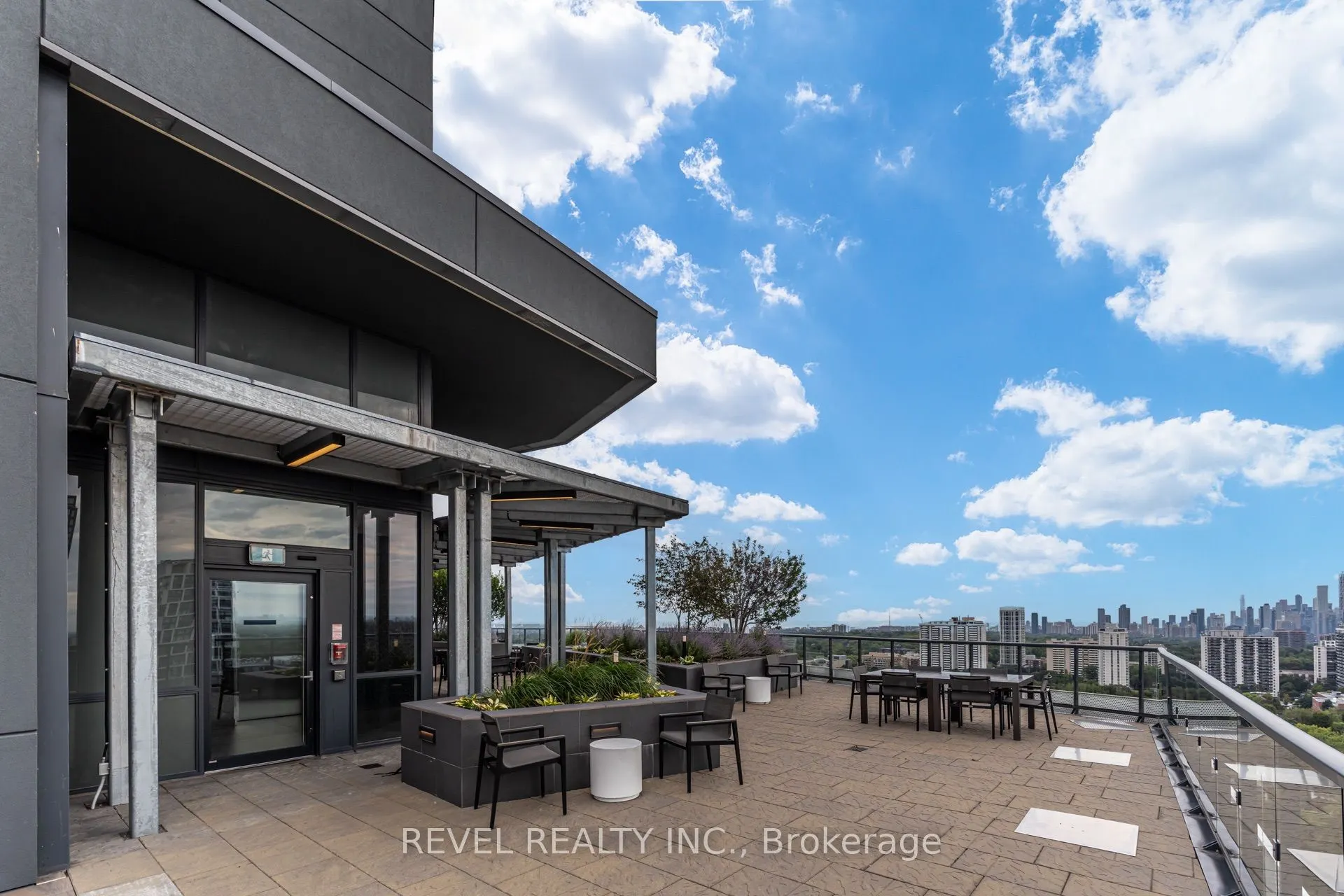 11 Lillian Street #1107