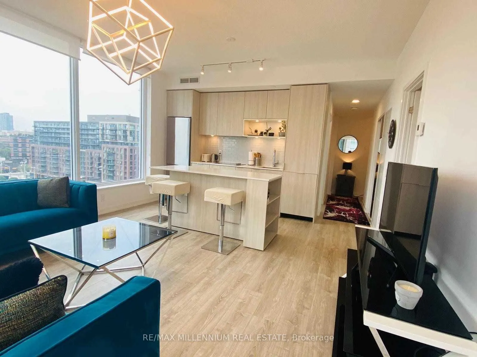 20 Tubman Avenue #809