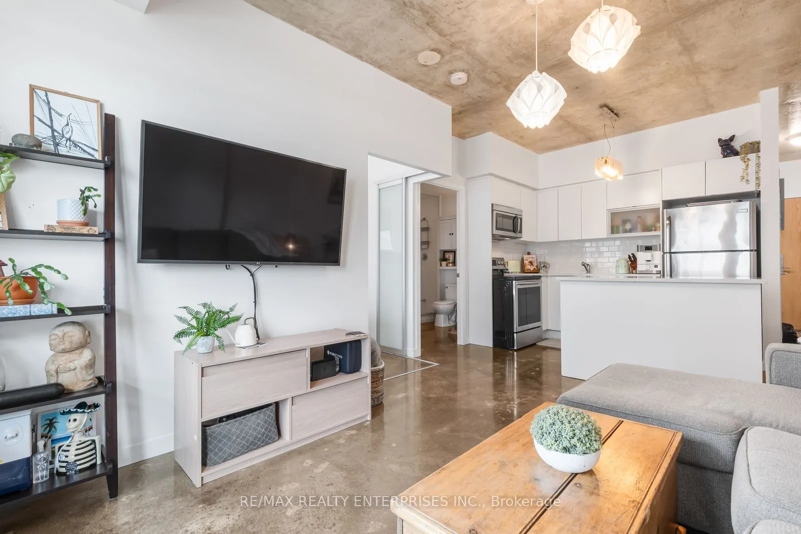 55 East Liberty Street #1712