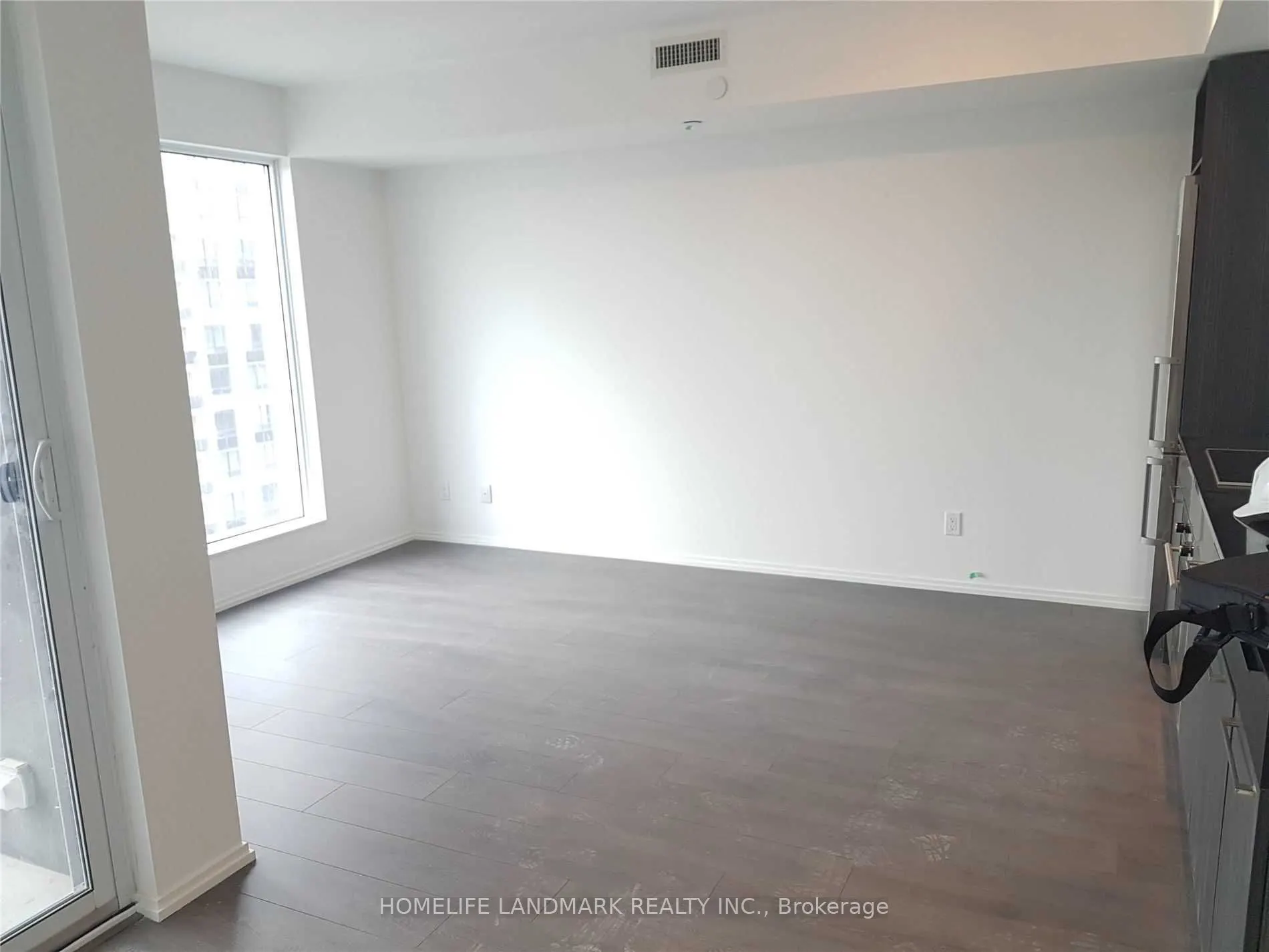 68 Shuter Street #1703