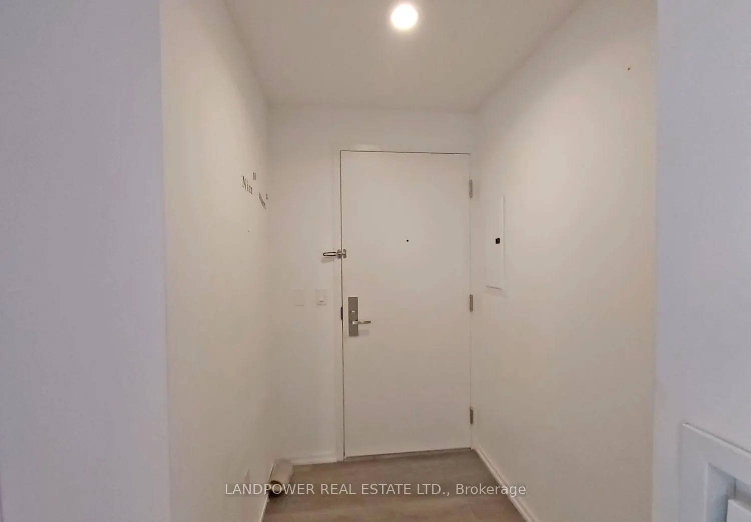 75 St. Nicholas Street #1401