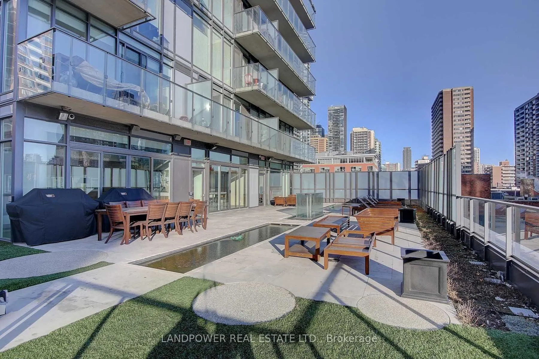 75 St. Nicholas Street #1401