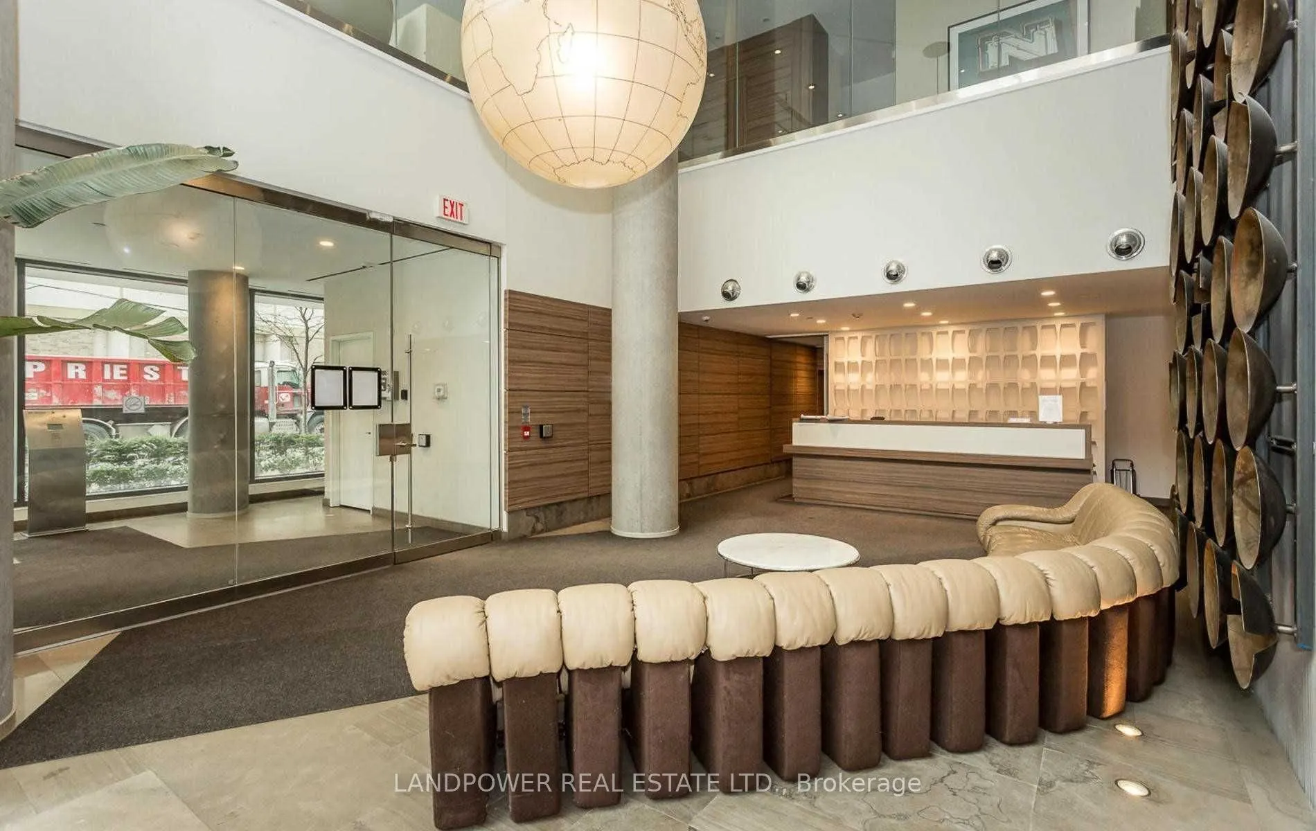 75 St. Nicholas Street #1401