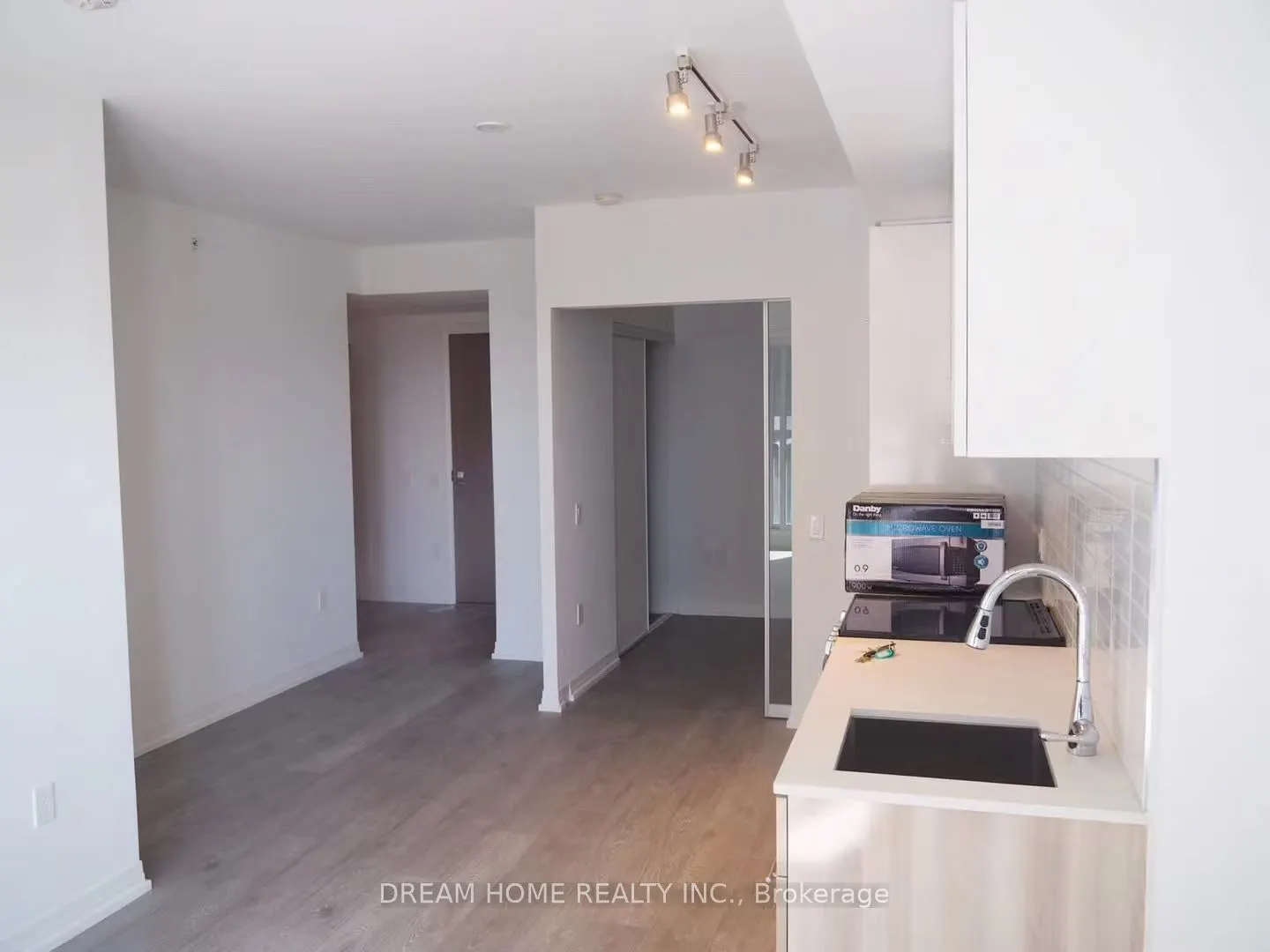251 Jarvis Street #1420