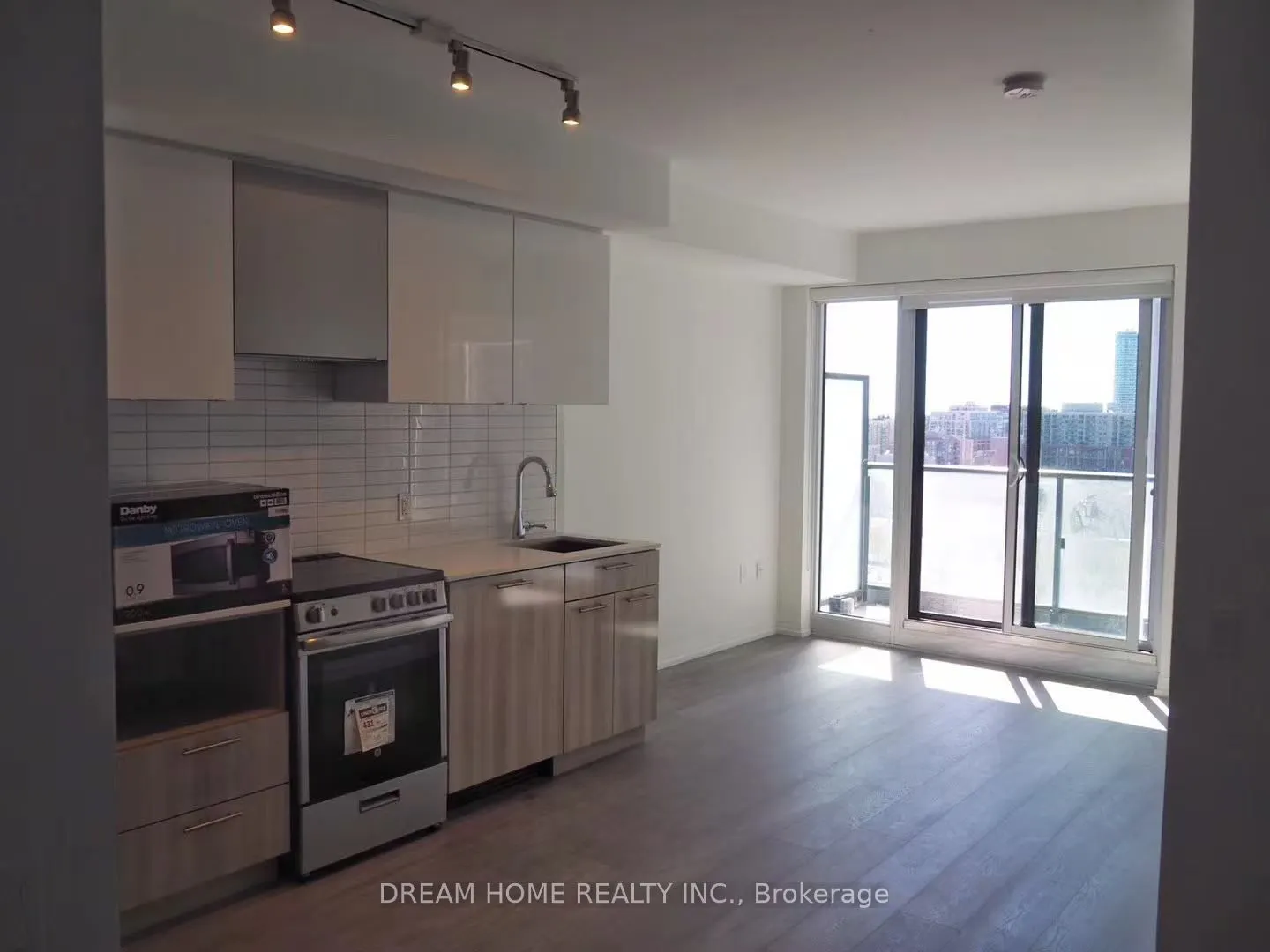251 Jarvis Street #1420