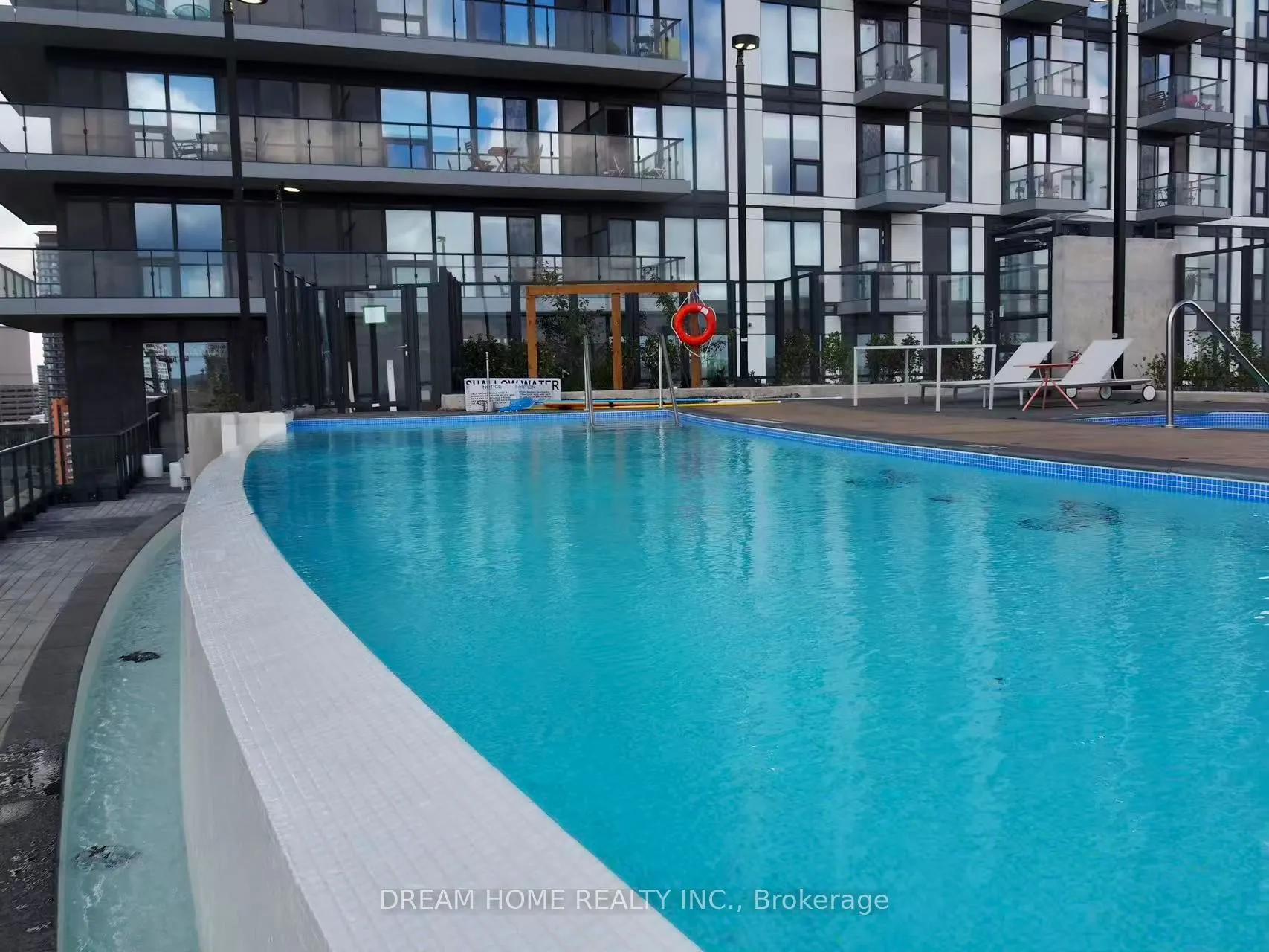 251 Jarvis Street #1420