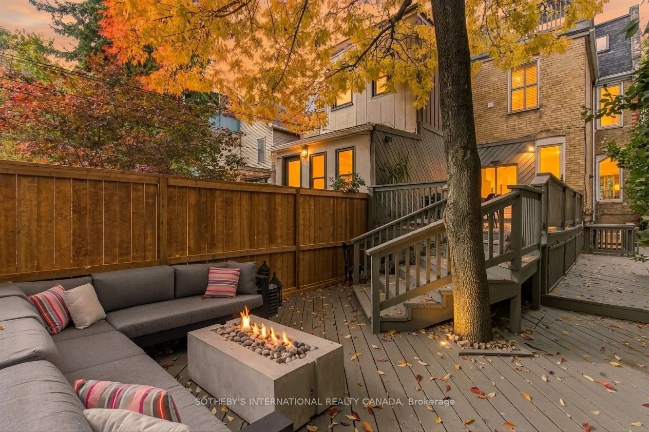 411 Wellesley Street E