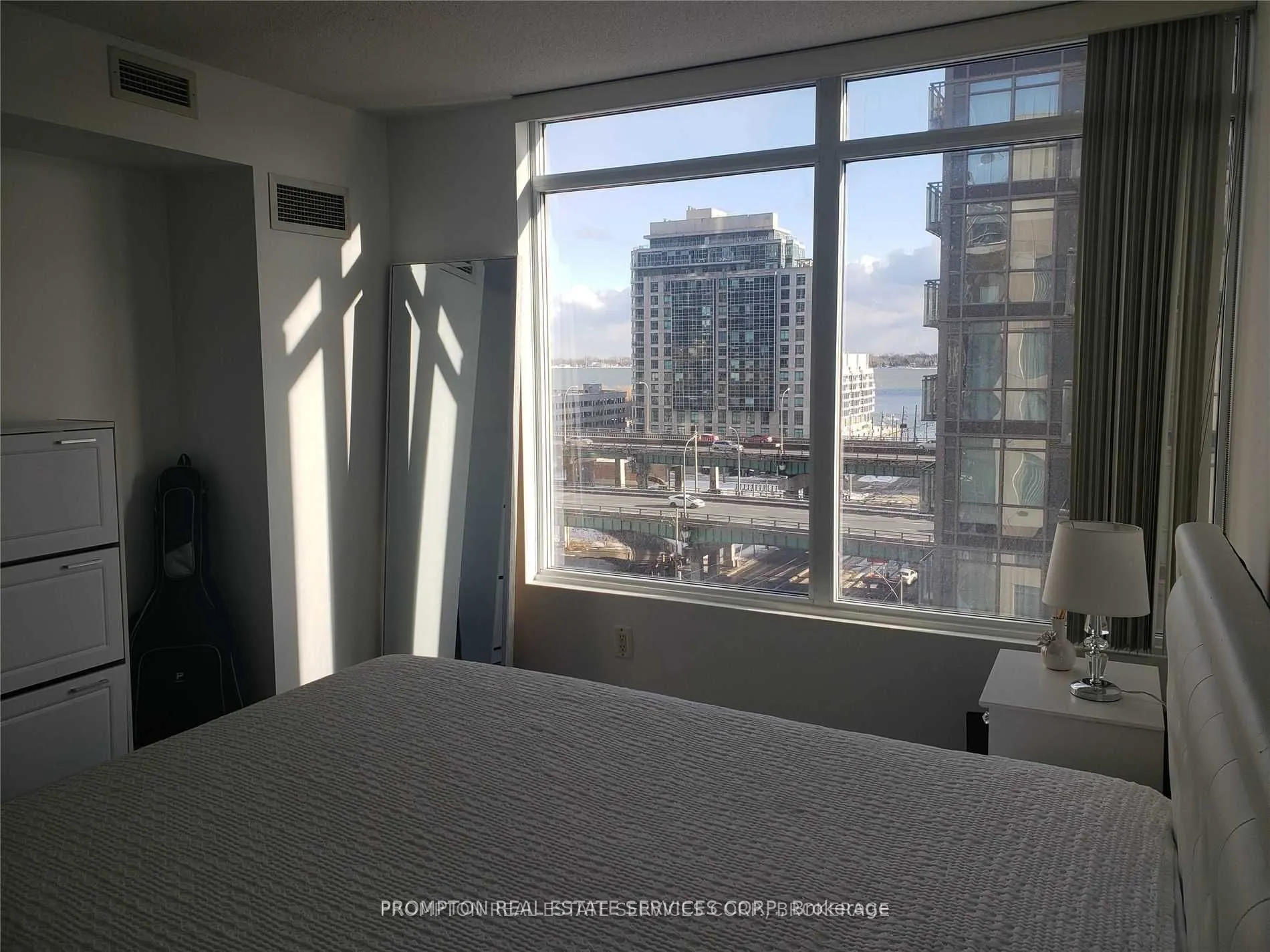 15 Brunel Court #817