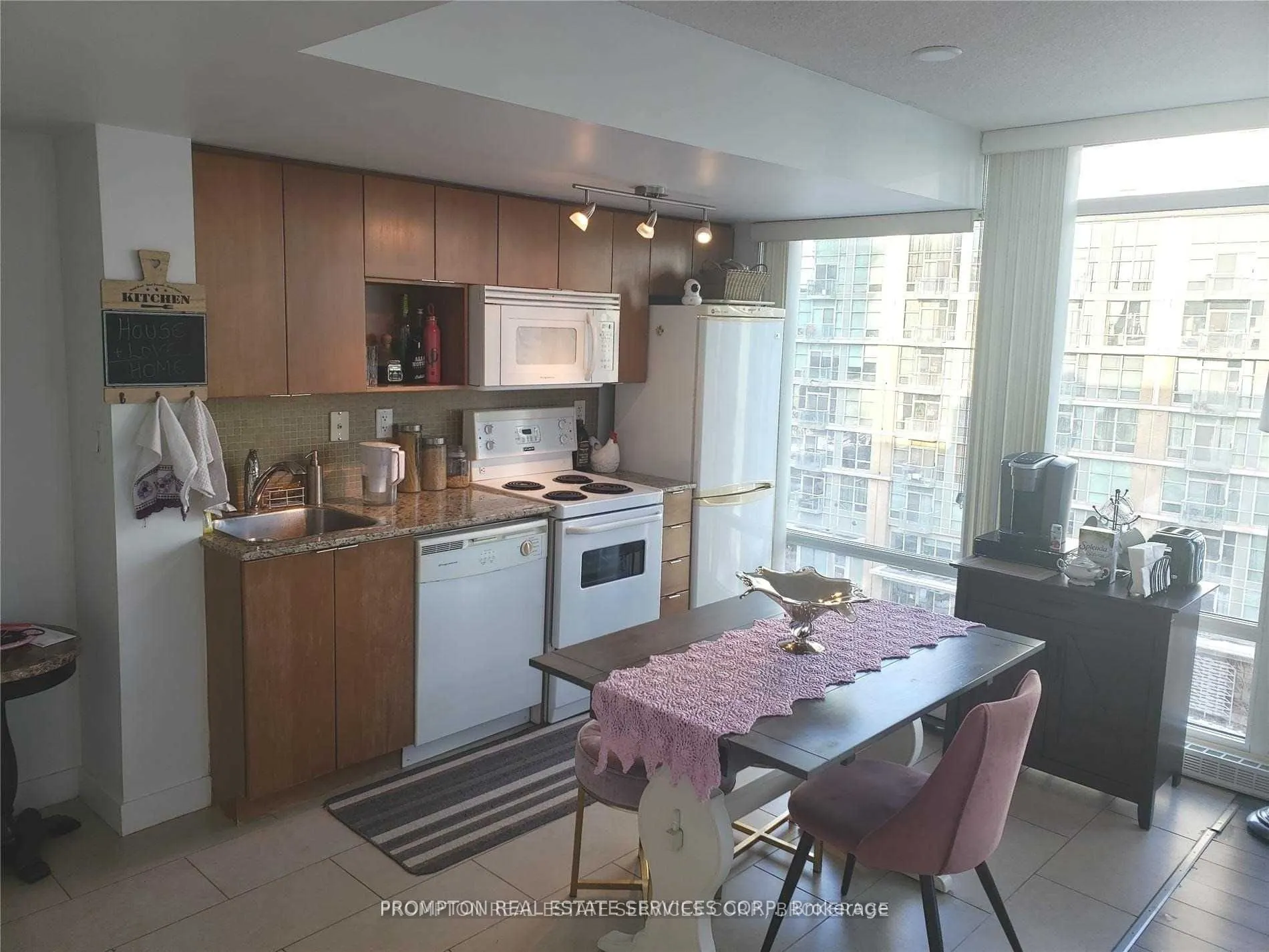 15 Brunel Court #817
