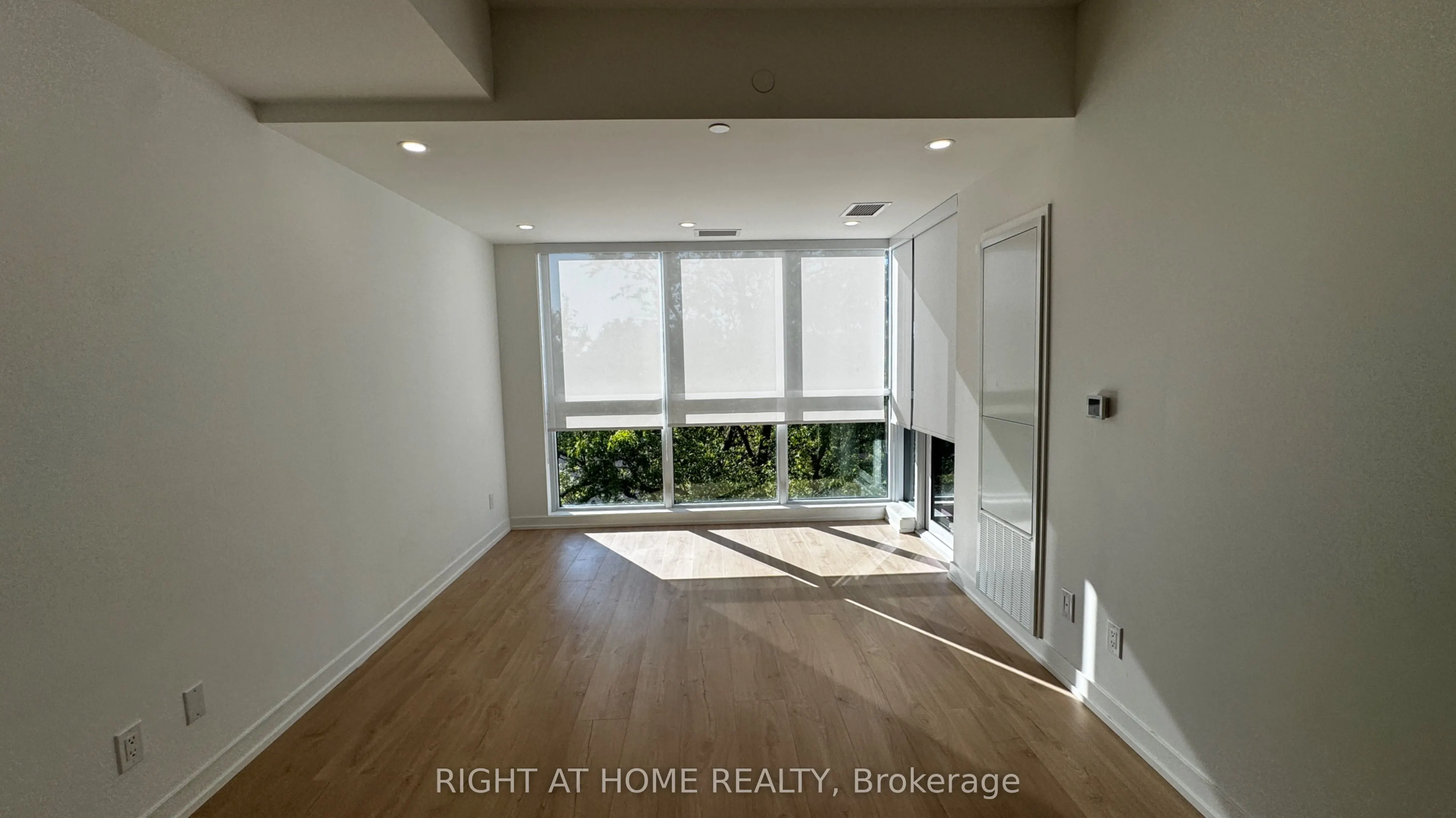 181 Sheppard Avenue E #419