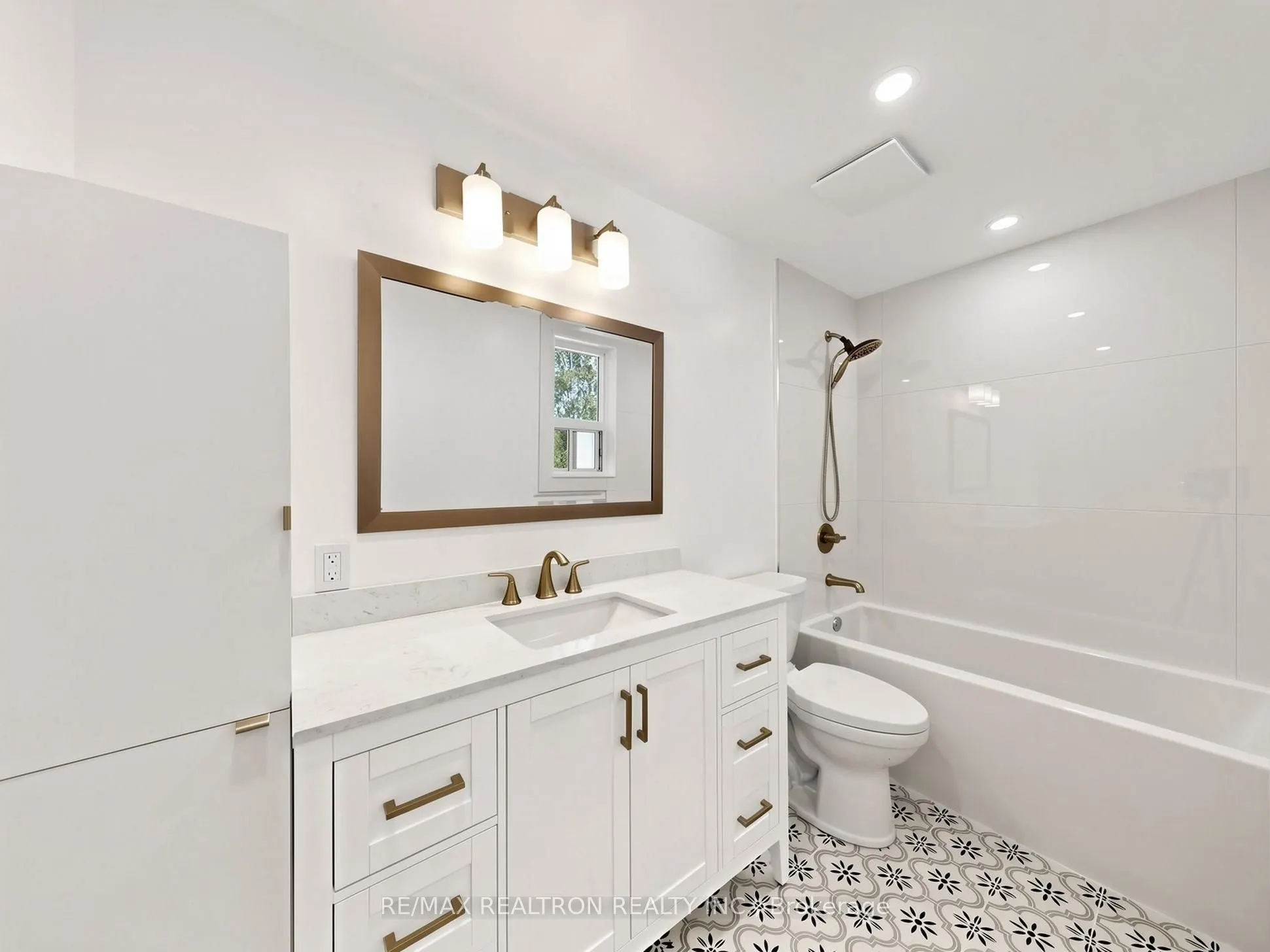 280 Glenforest Road #Upper