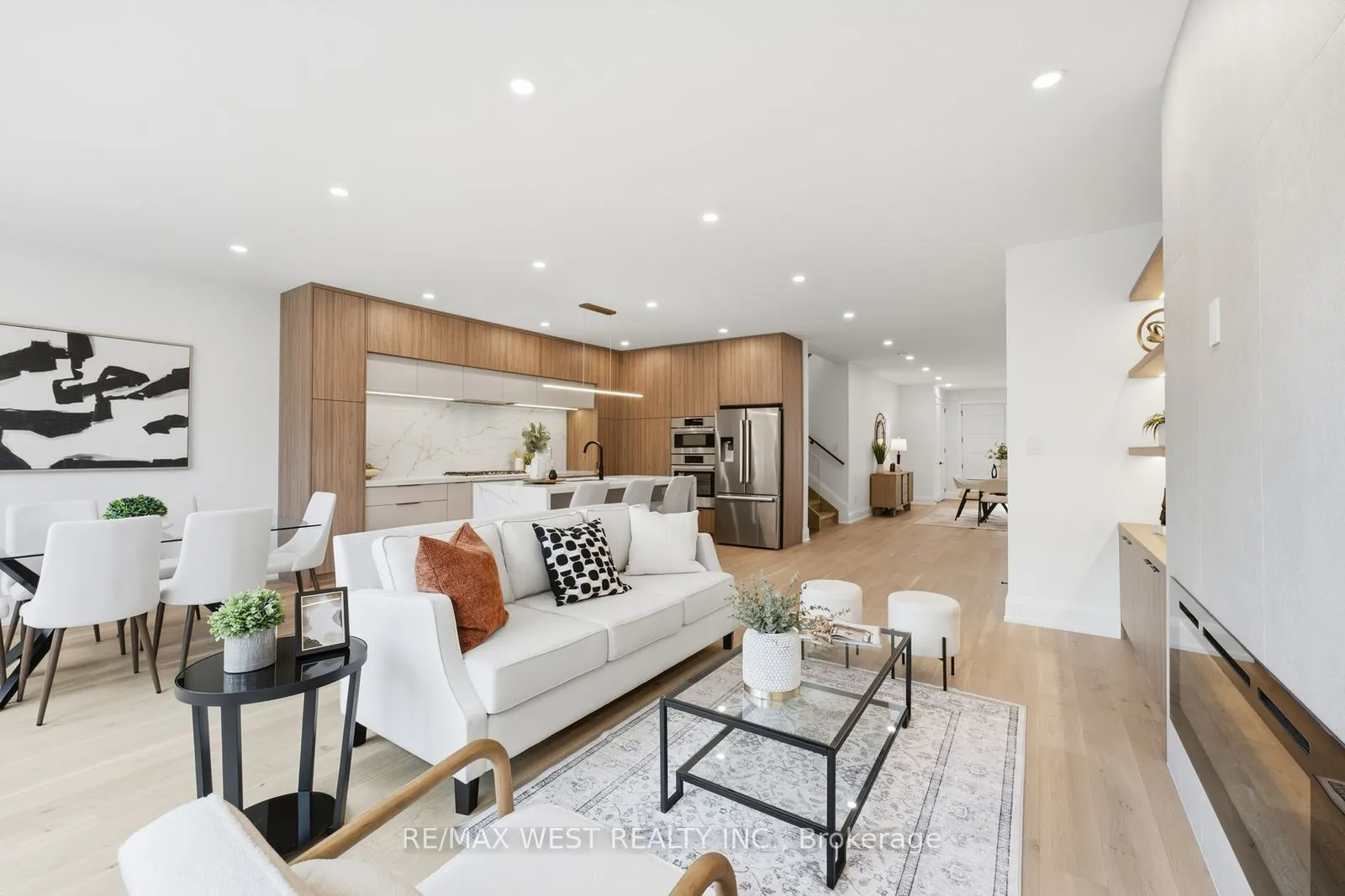 77 Alameda Avenue