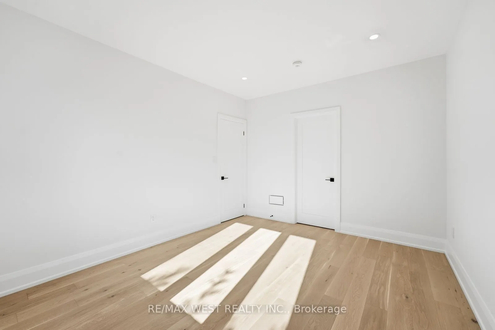 77 Alameda Avenue