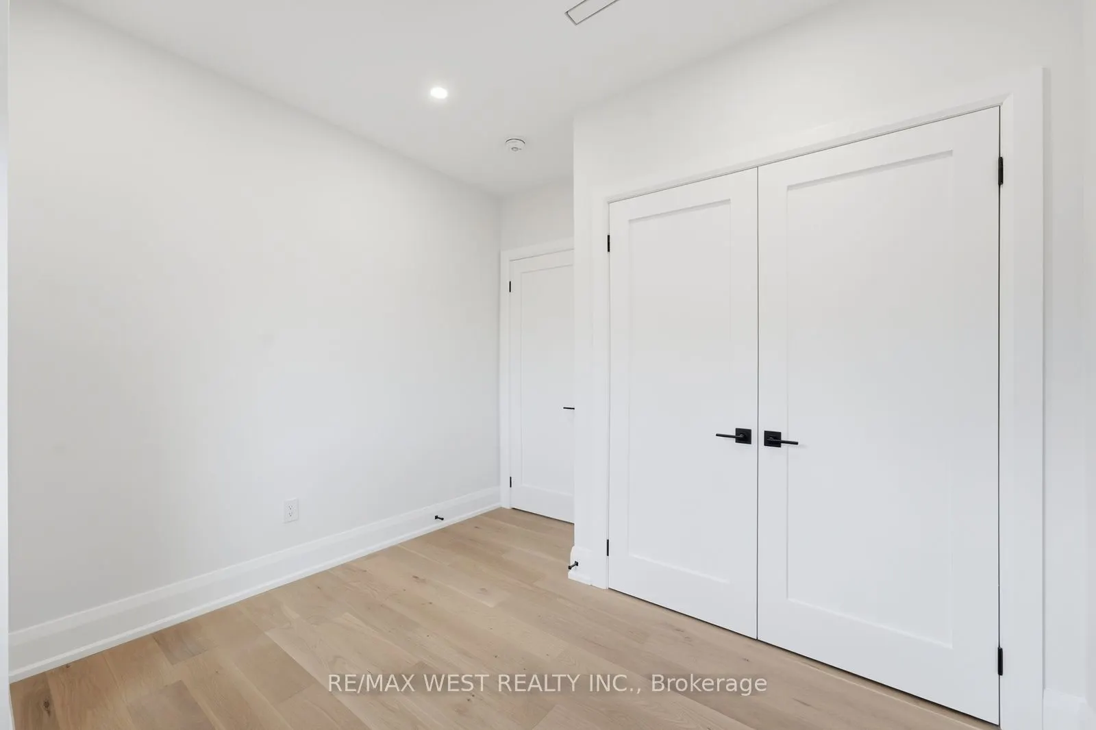 77 Alameda Avenue