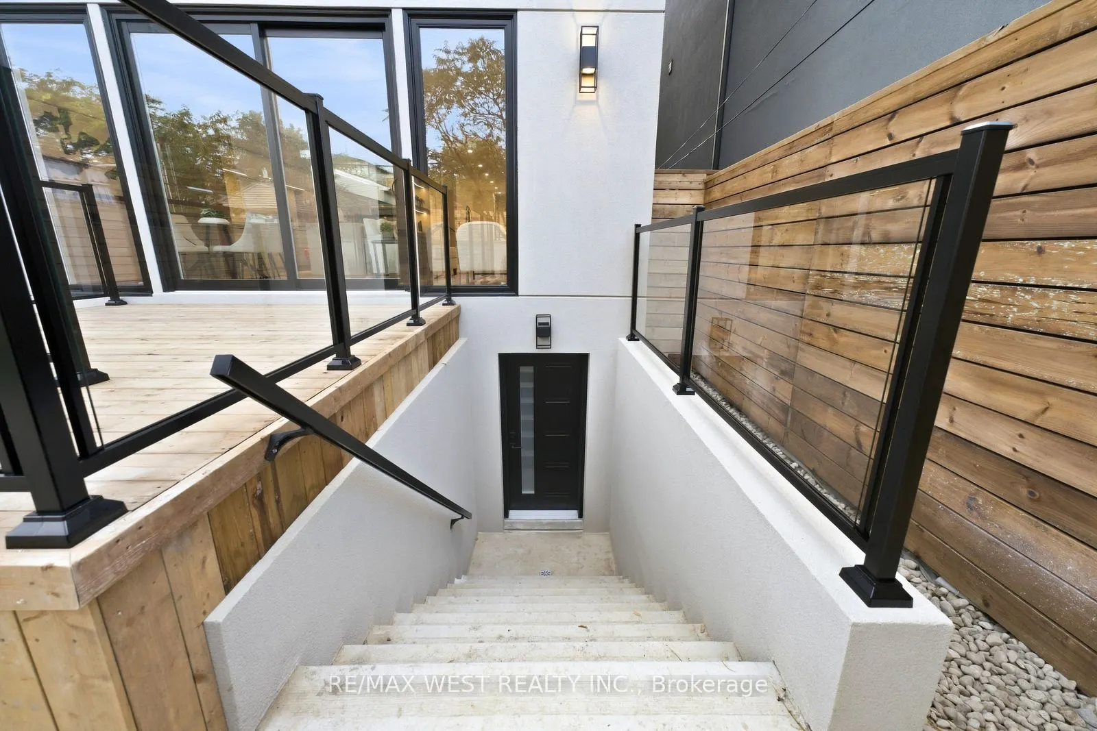 77 Alameda Avenue