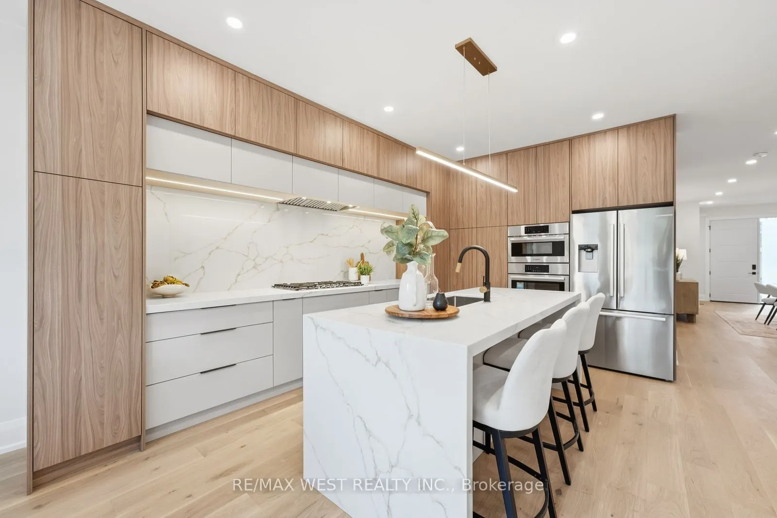 77 Alameda Avenue