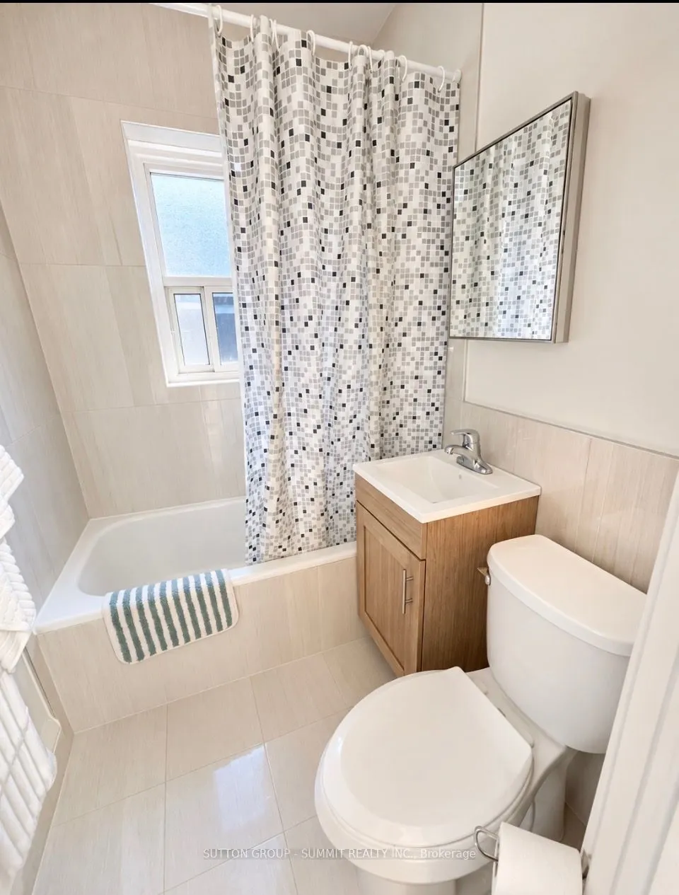 98 VAUGHAN Road #203