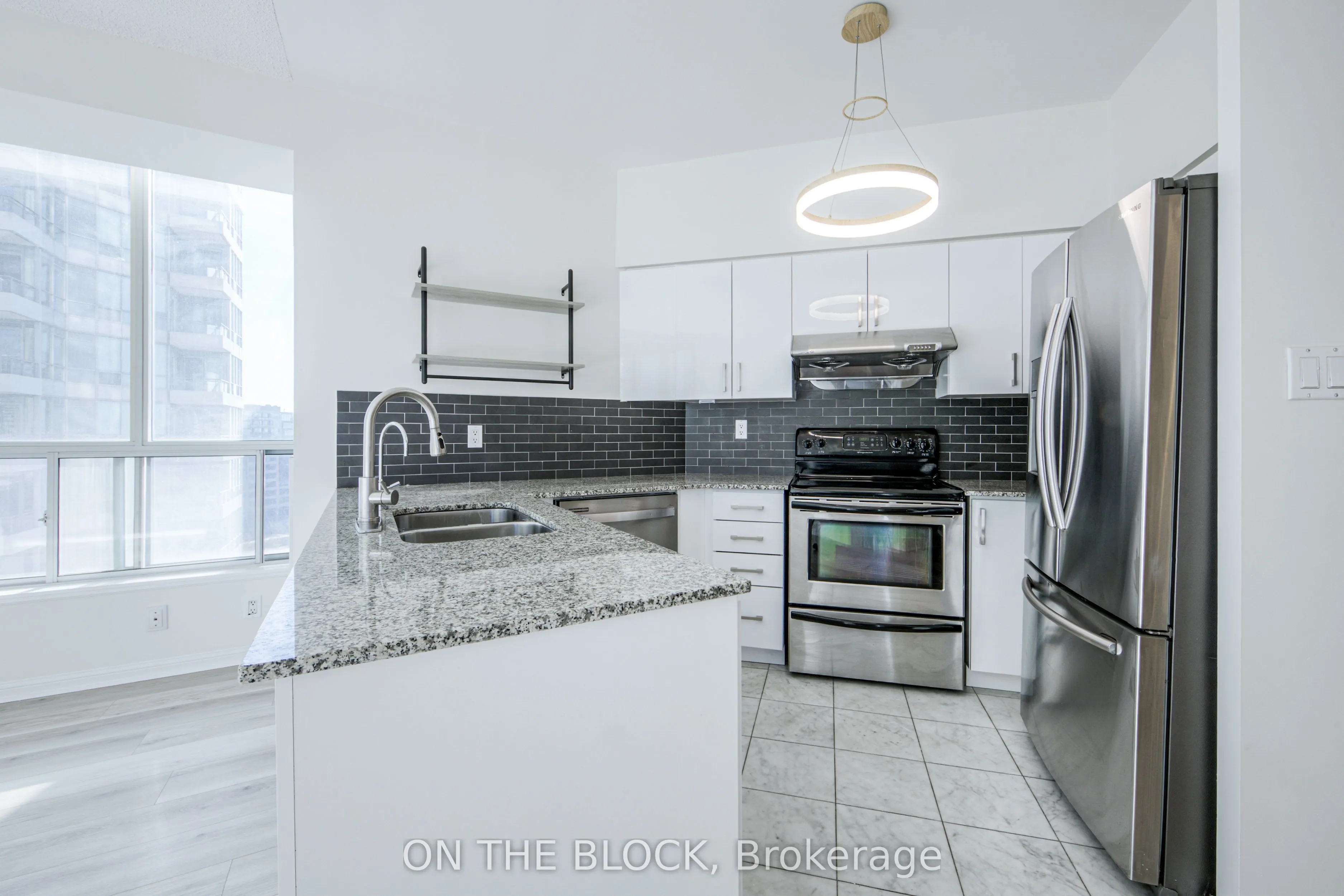 230 Queens Quay W #1515