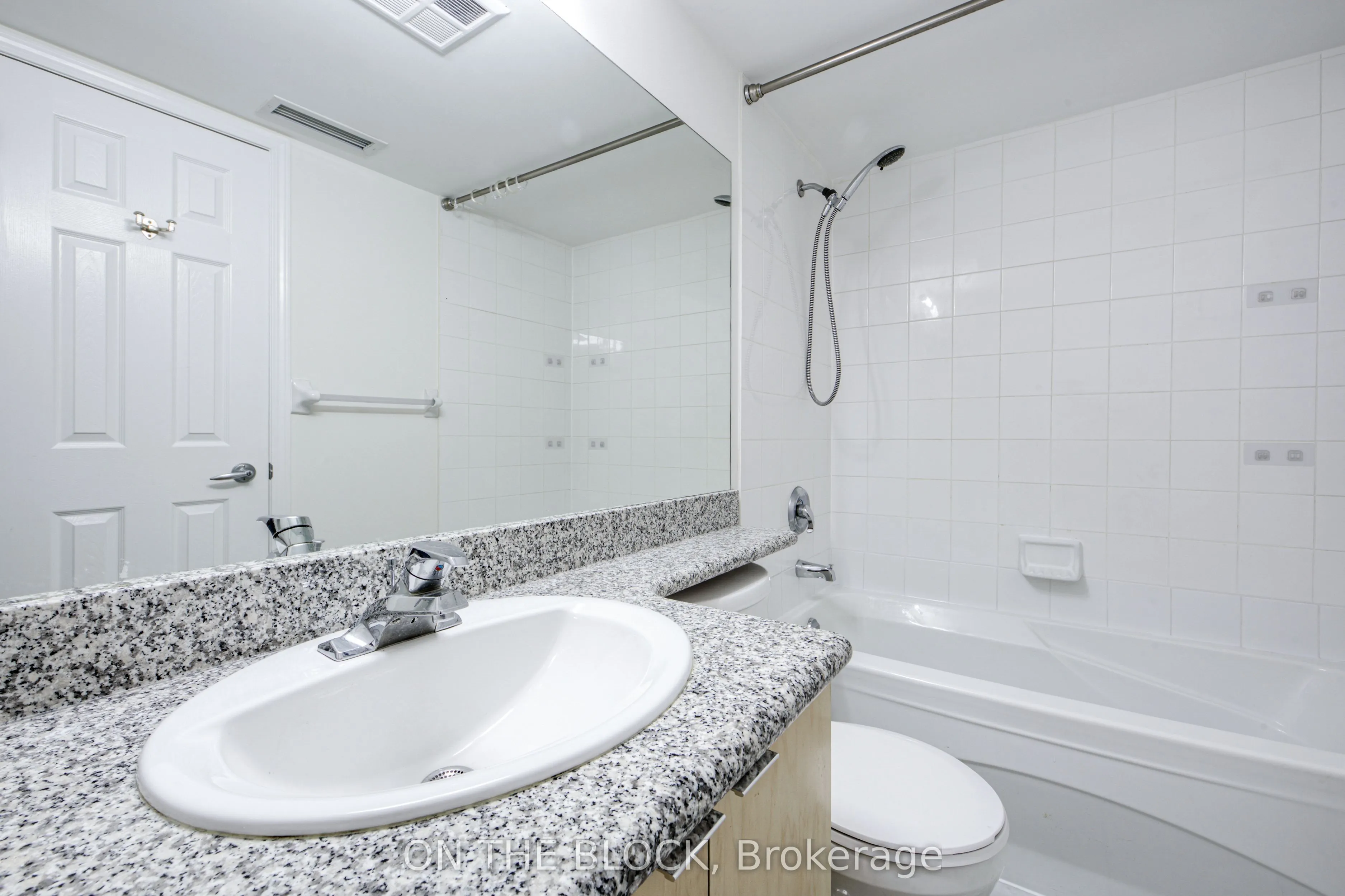 230 Queens Quay W #1515
