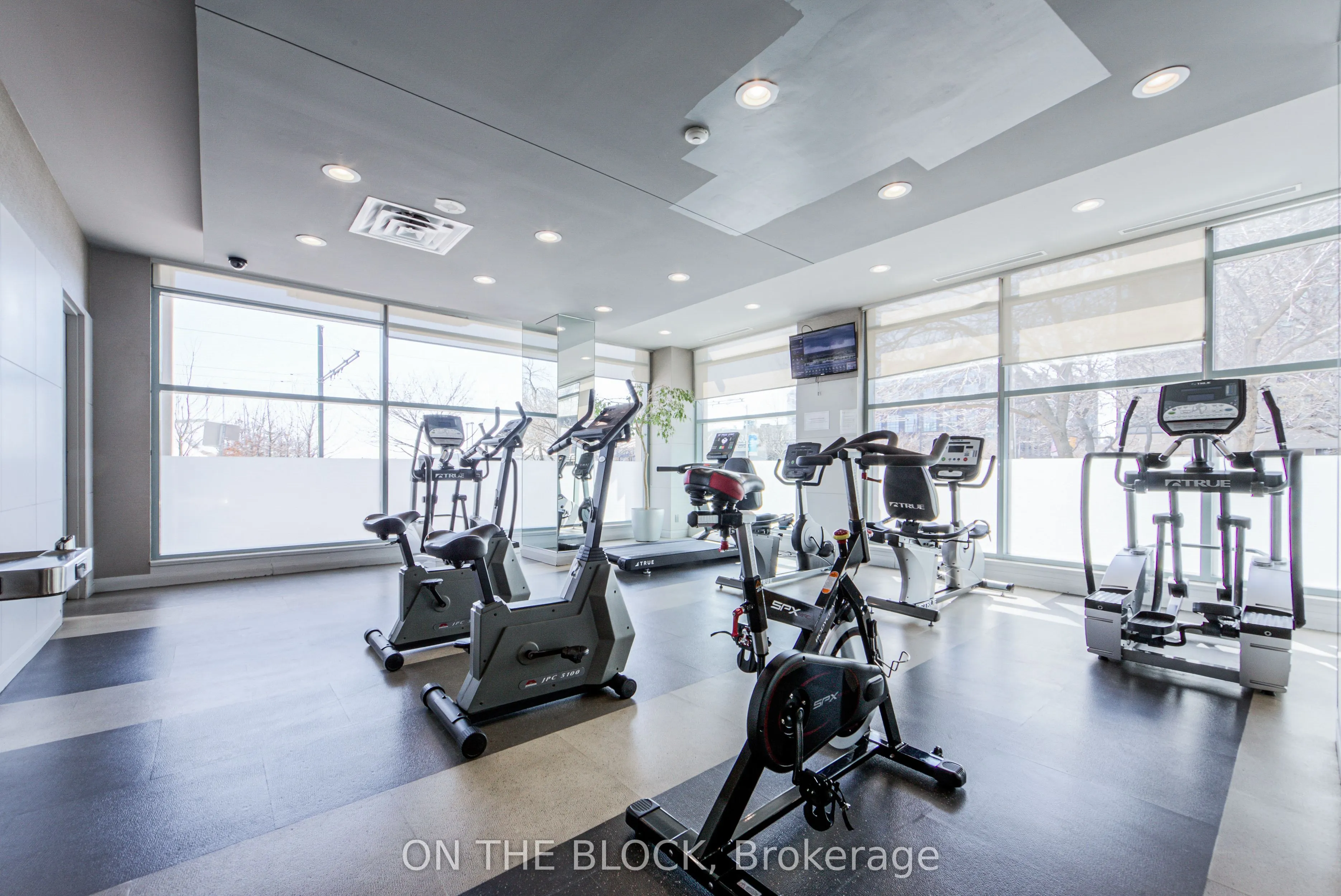230 Queens Quay W #1515