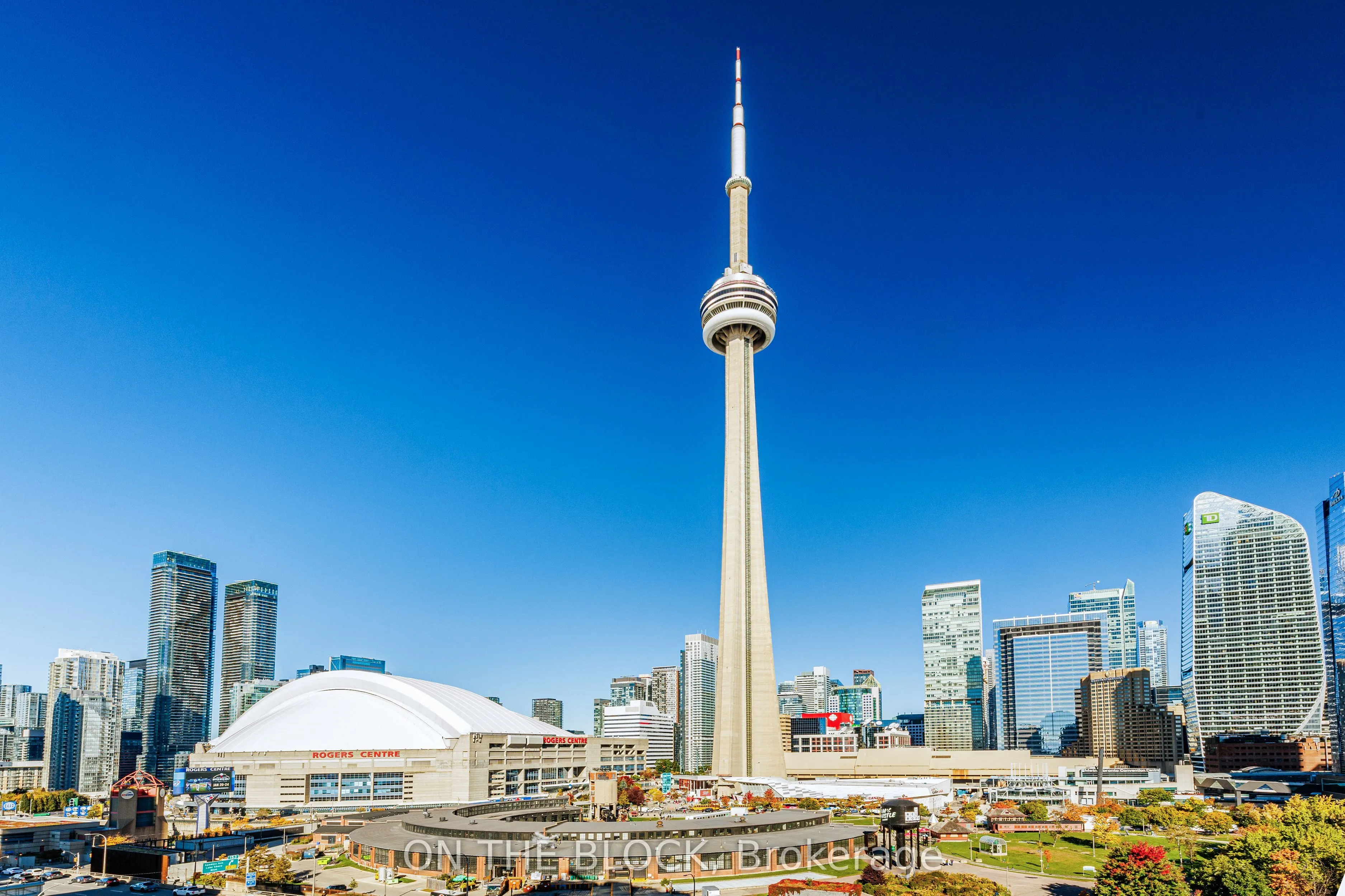 230 Queens Quay W #1515