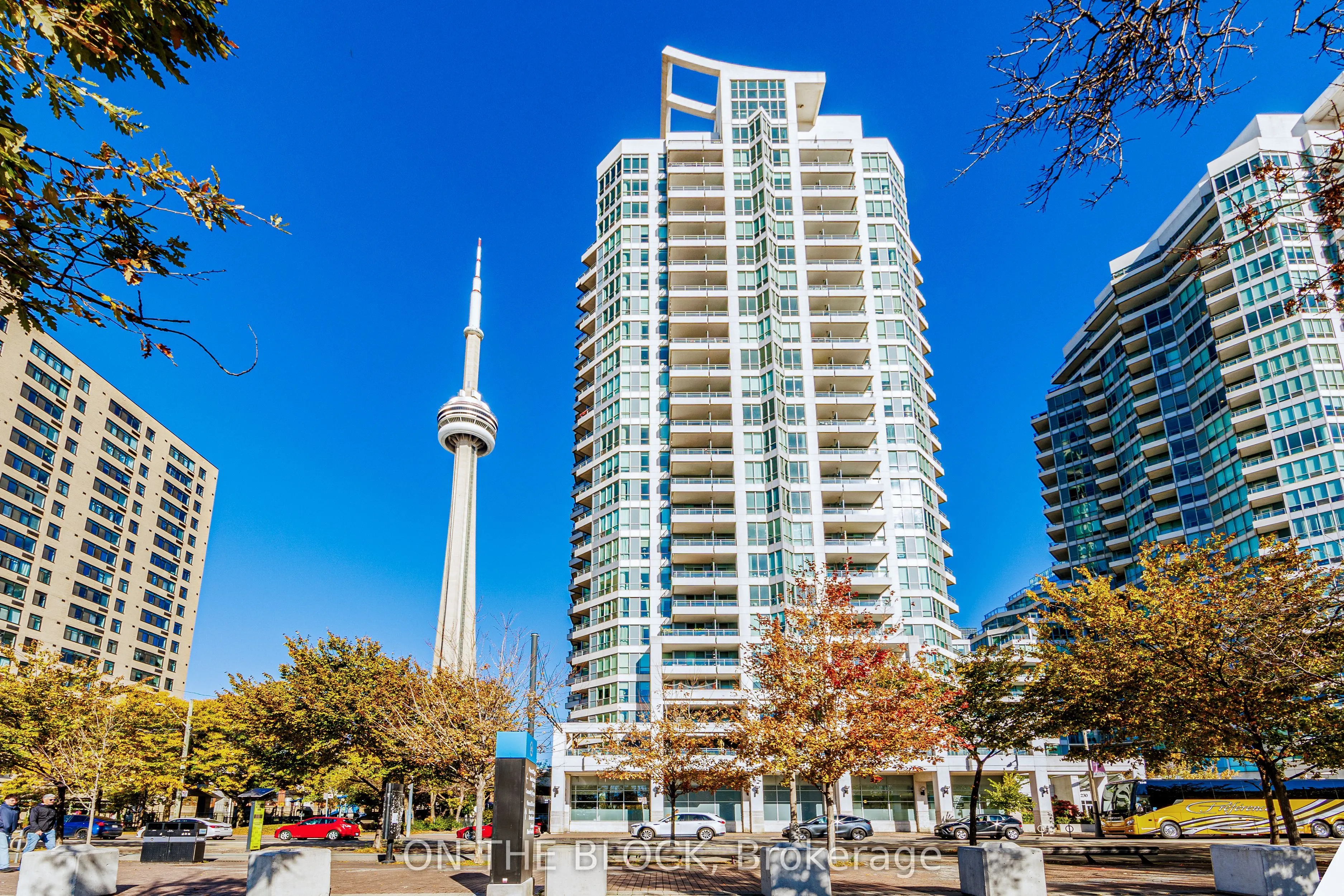 230 Queens Quay W #1515