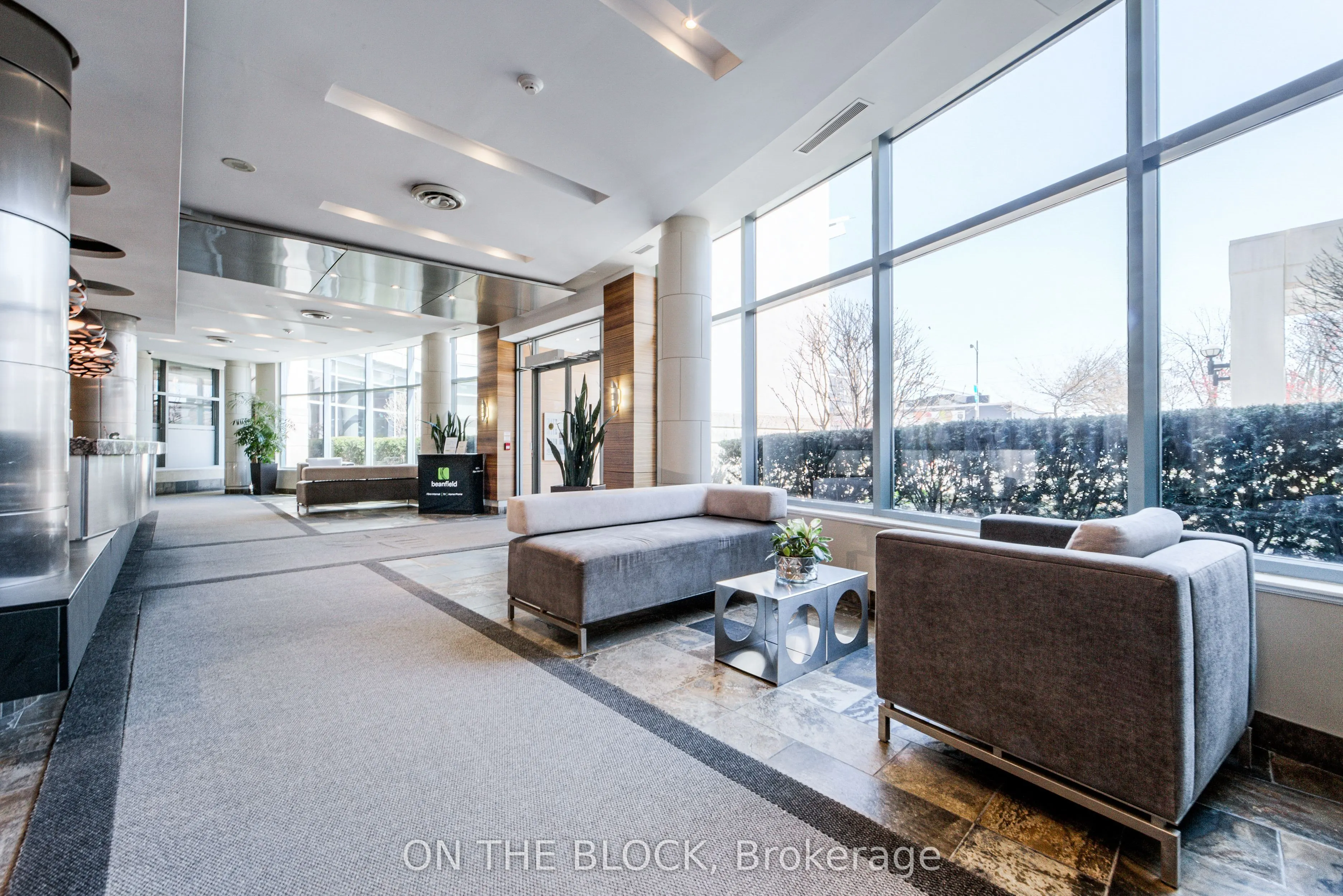 230 Queens Quay W #1515