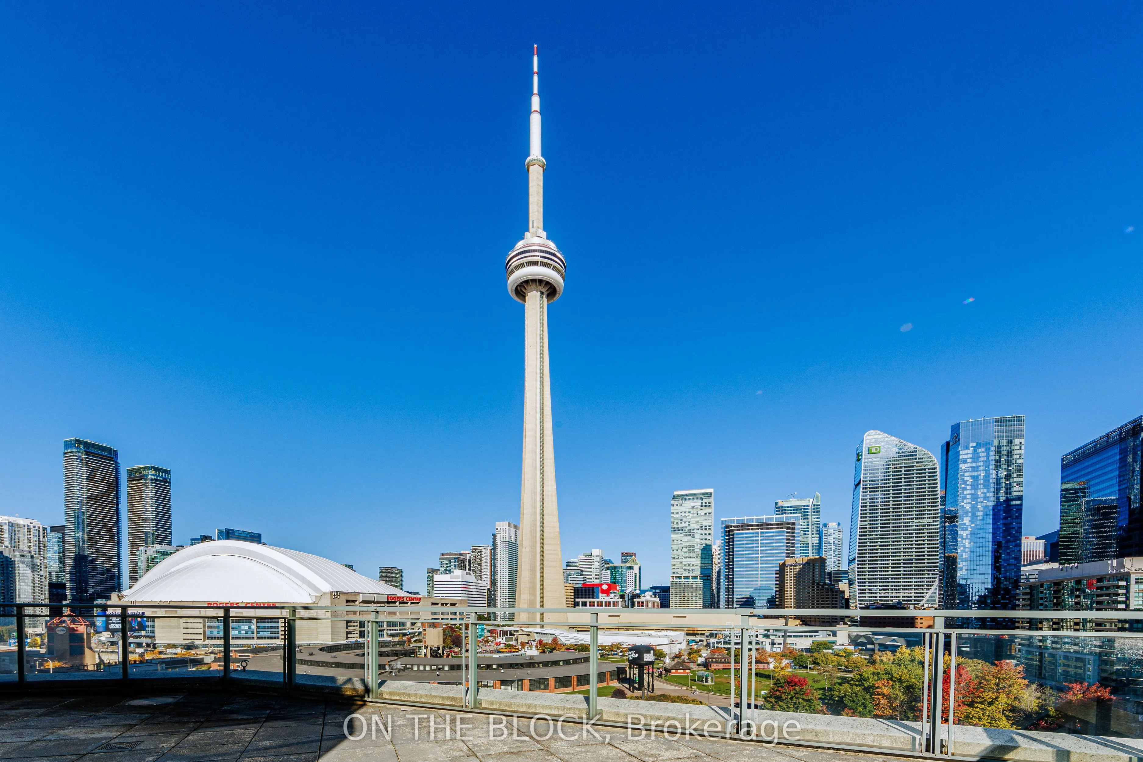 230 Queens Quay W #1515