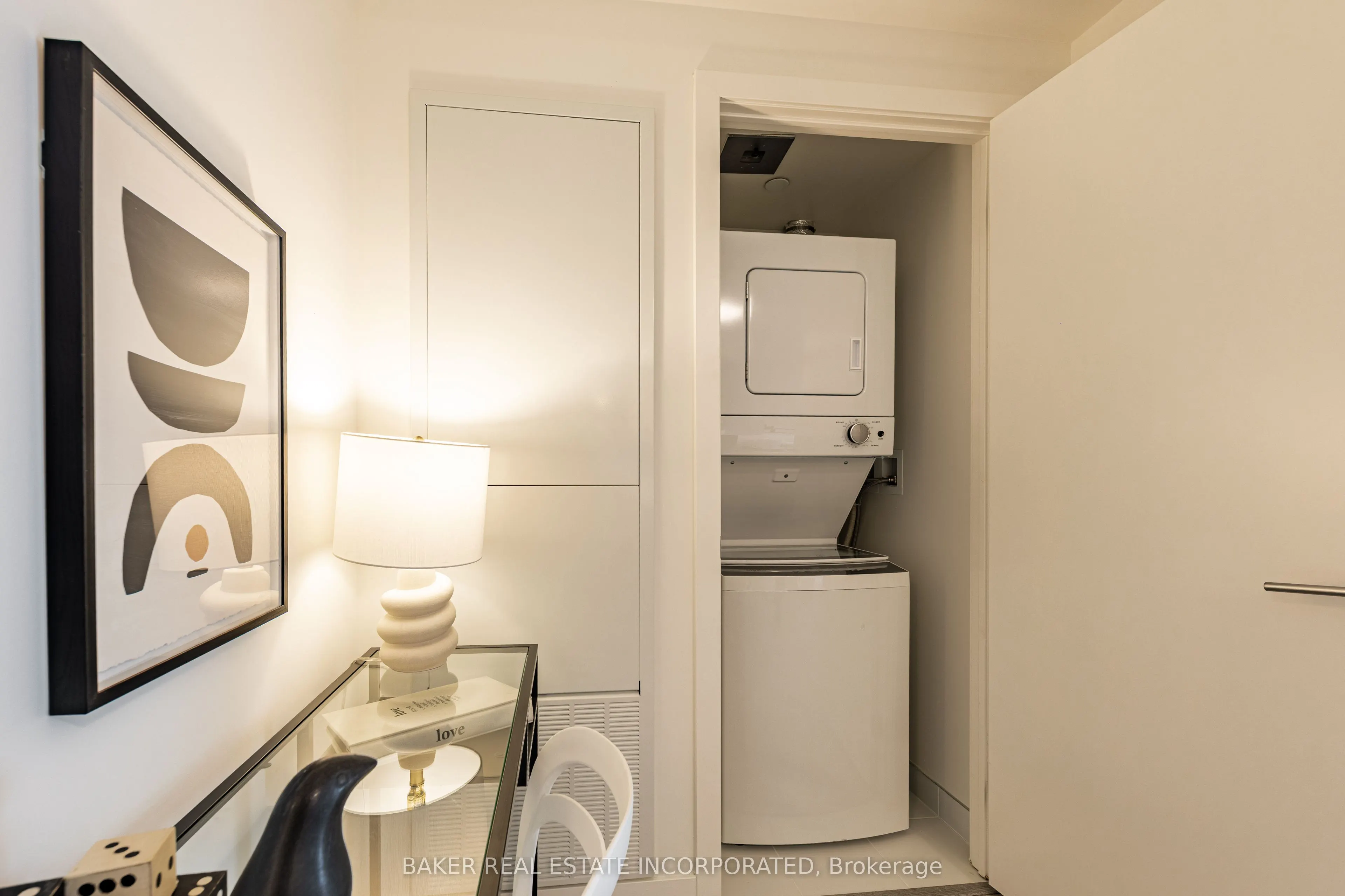 223 Redpath Avenue #1607