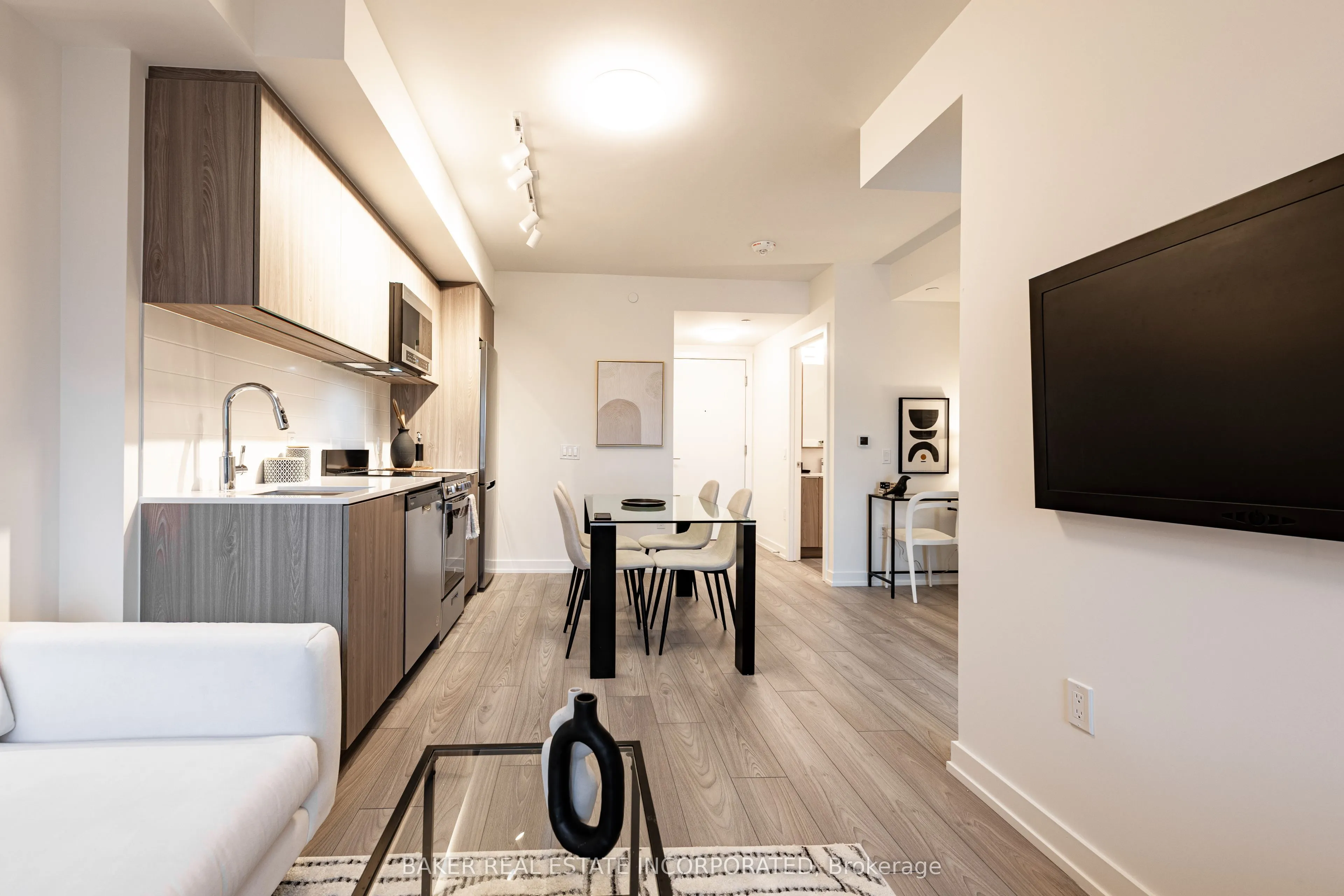 223 Redpath Avenue #1607