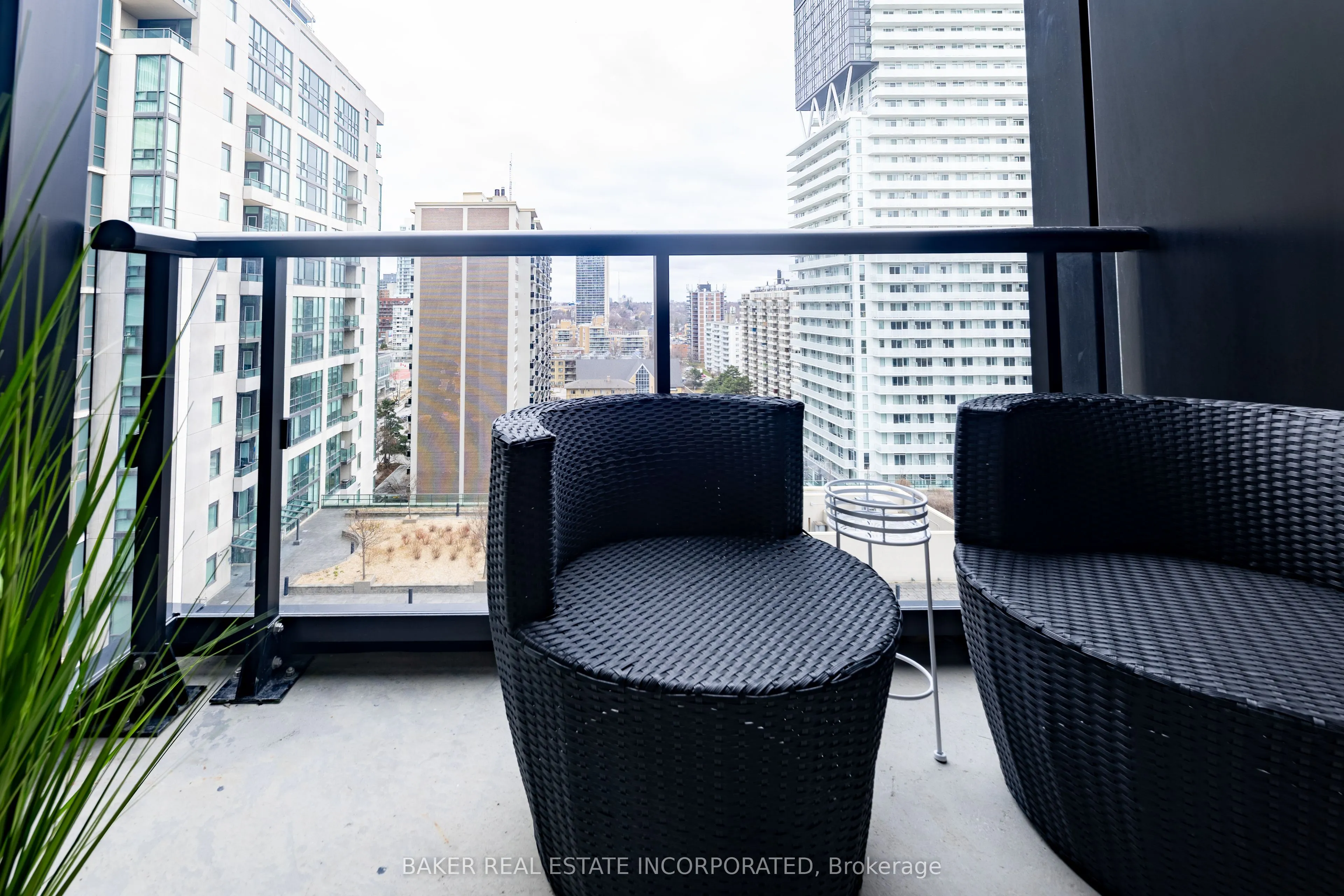 223 Redpath Avenue #1607