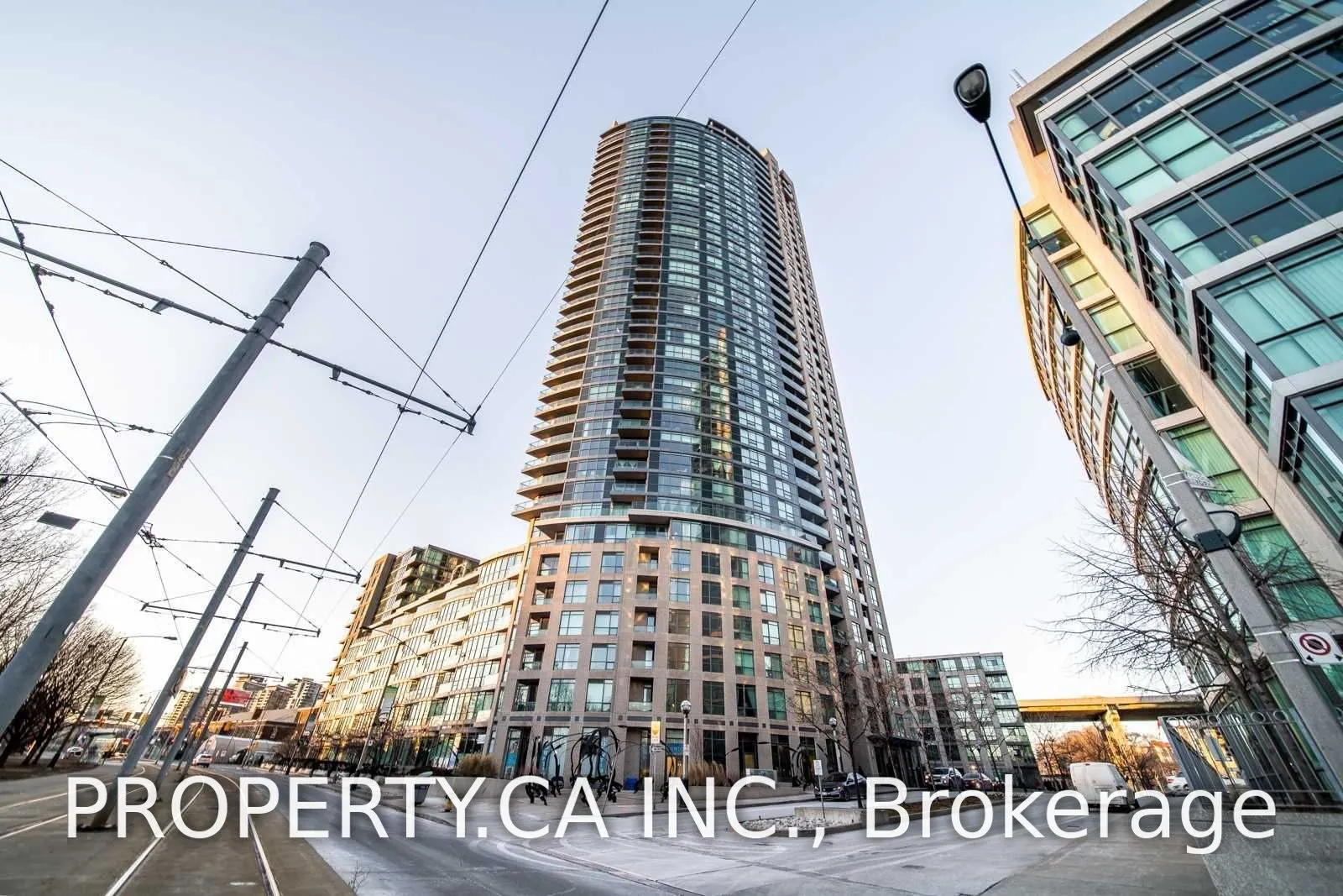219 Fort York Boulevard #318