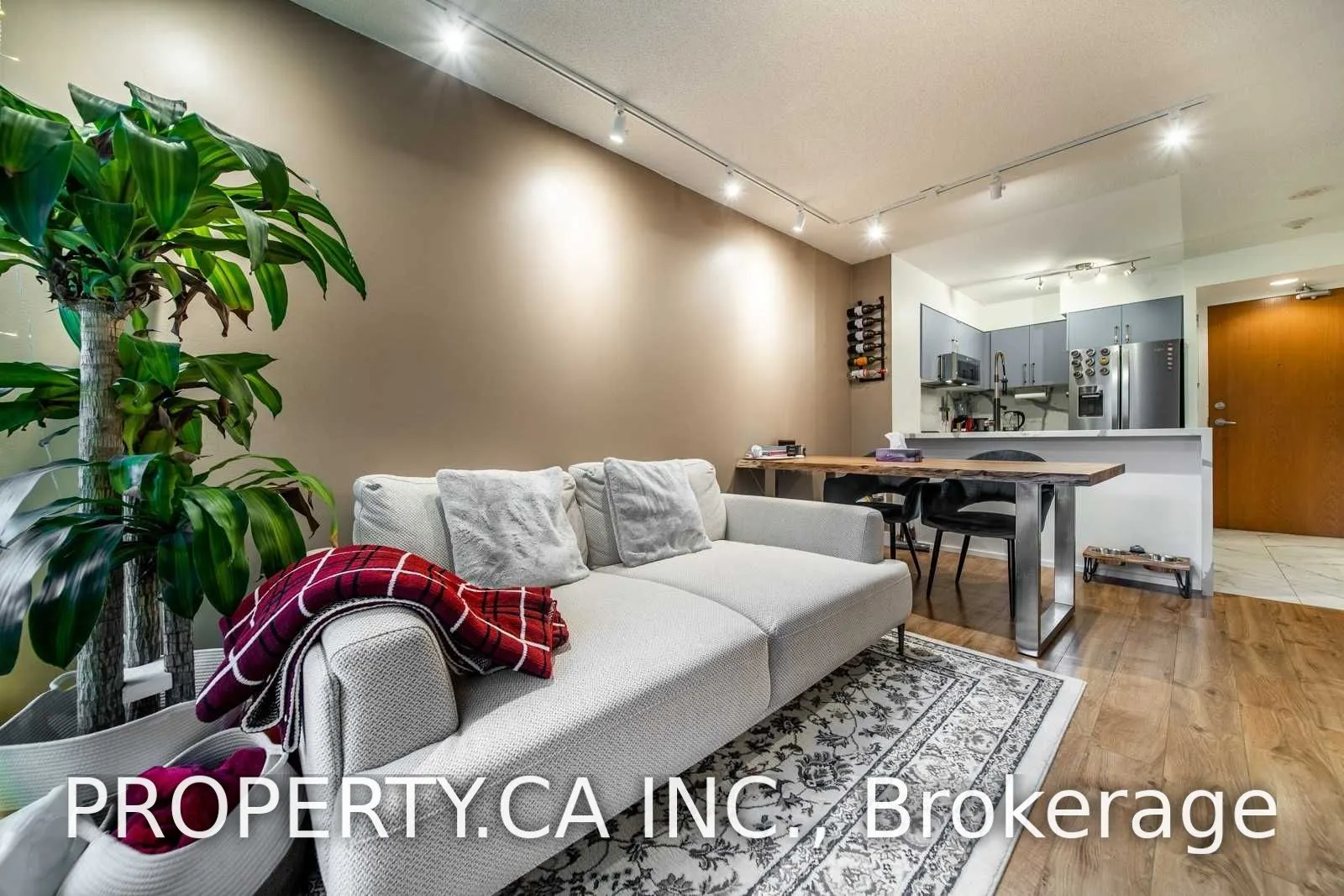 219 Fort York Boulevard #318