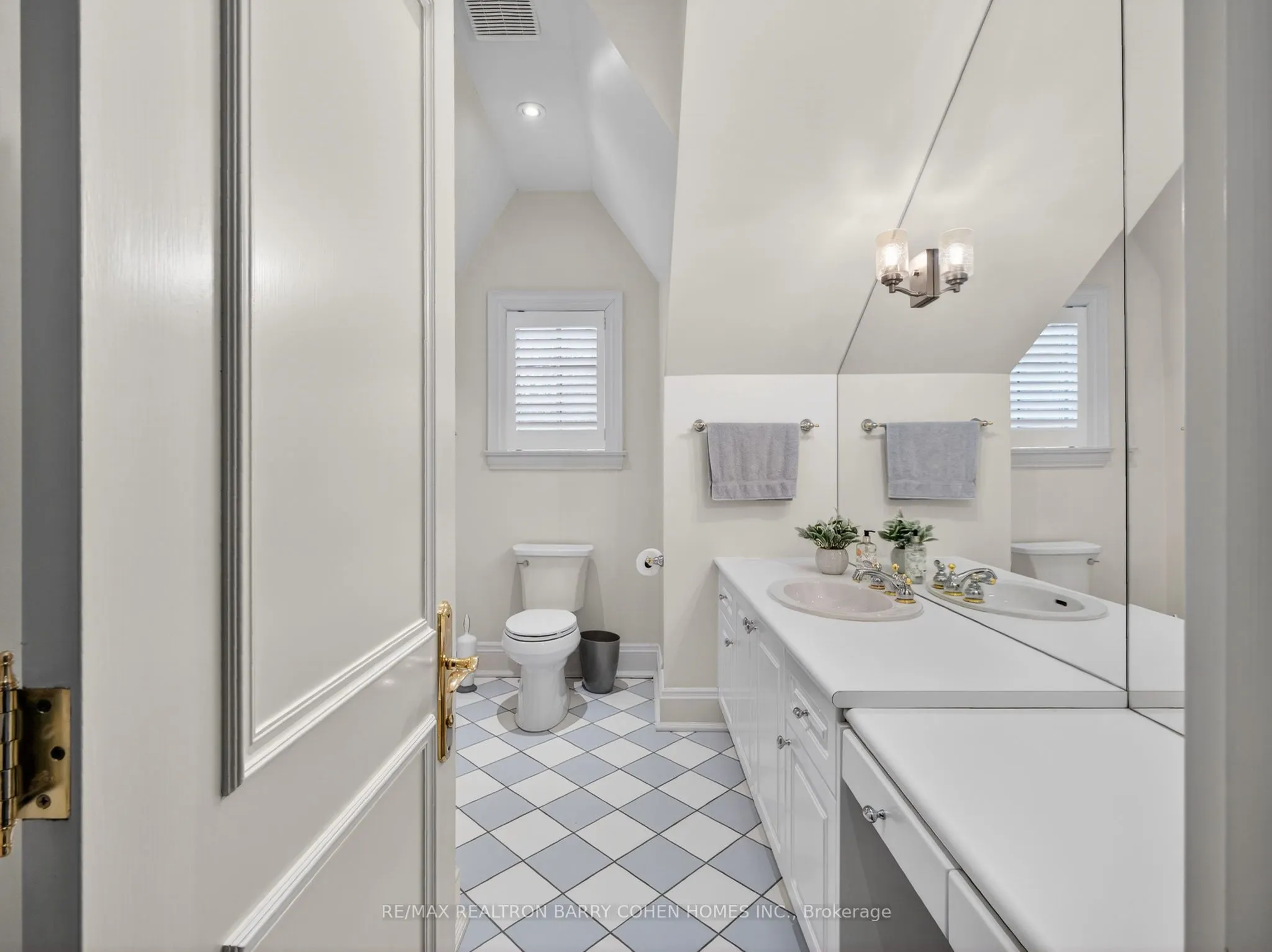 17 Bayview Ridge