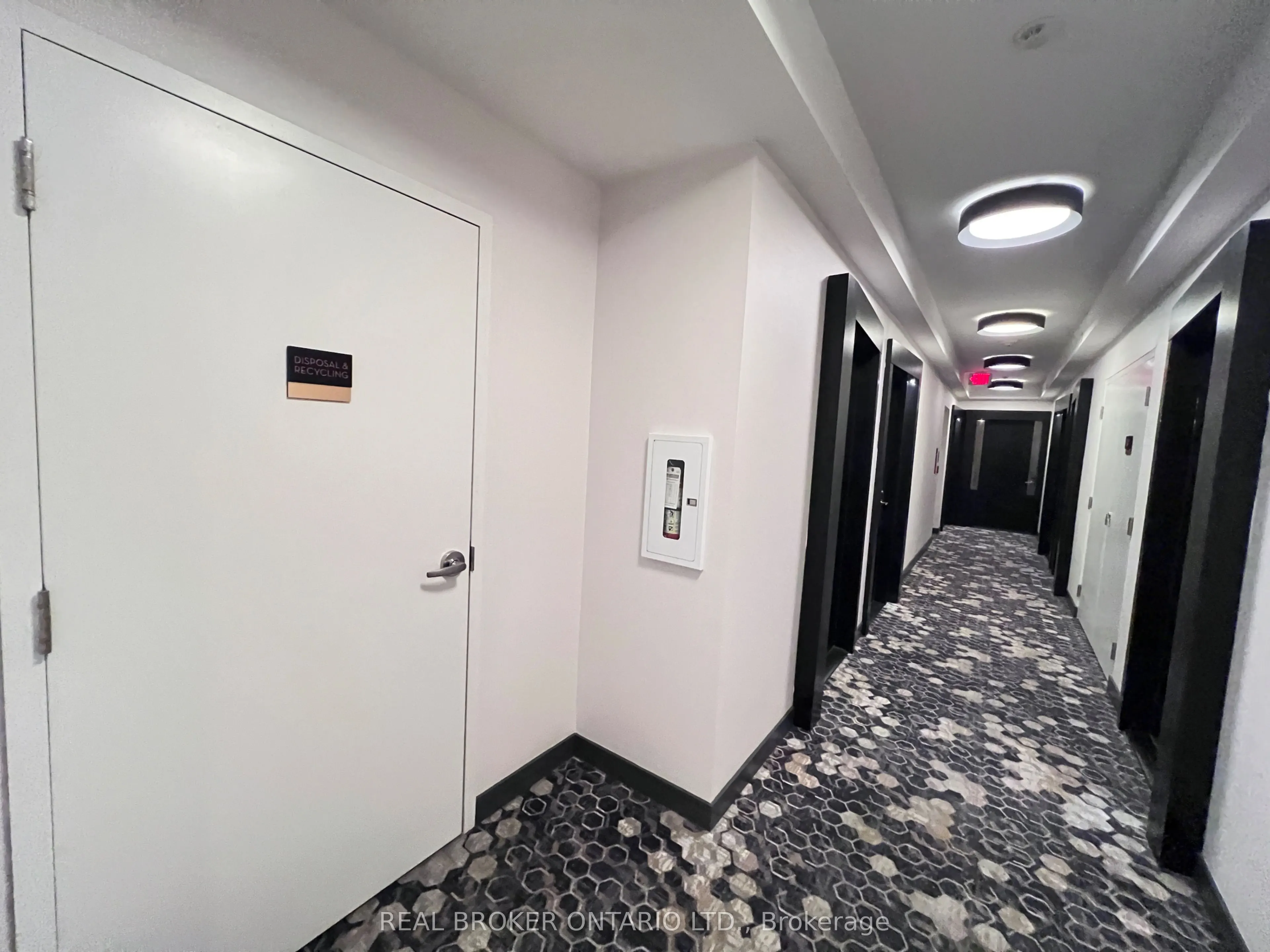 101 Erskine Avenue #1207