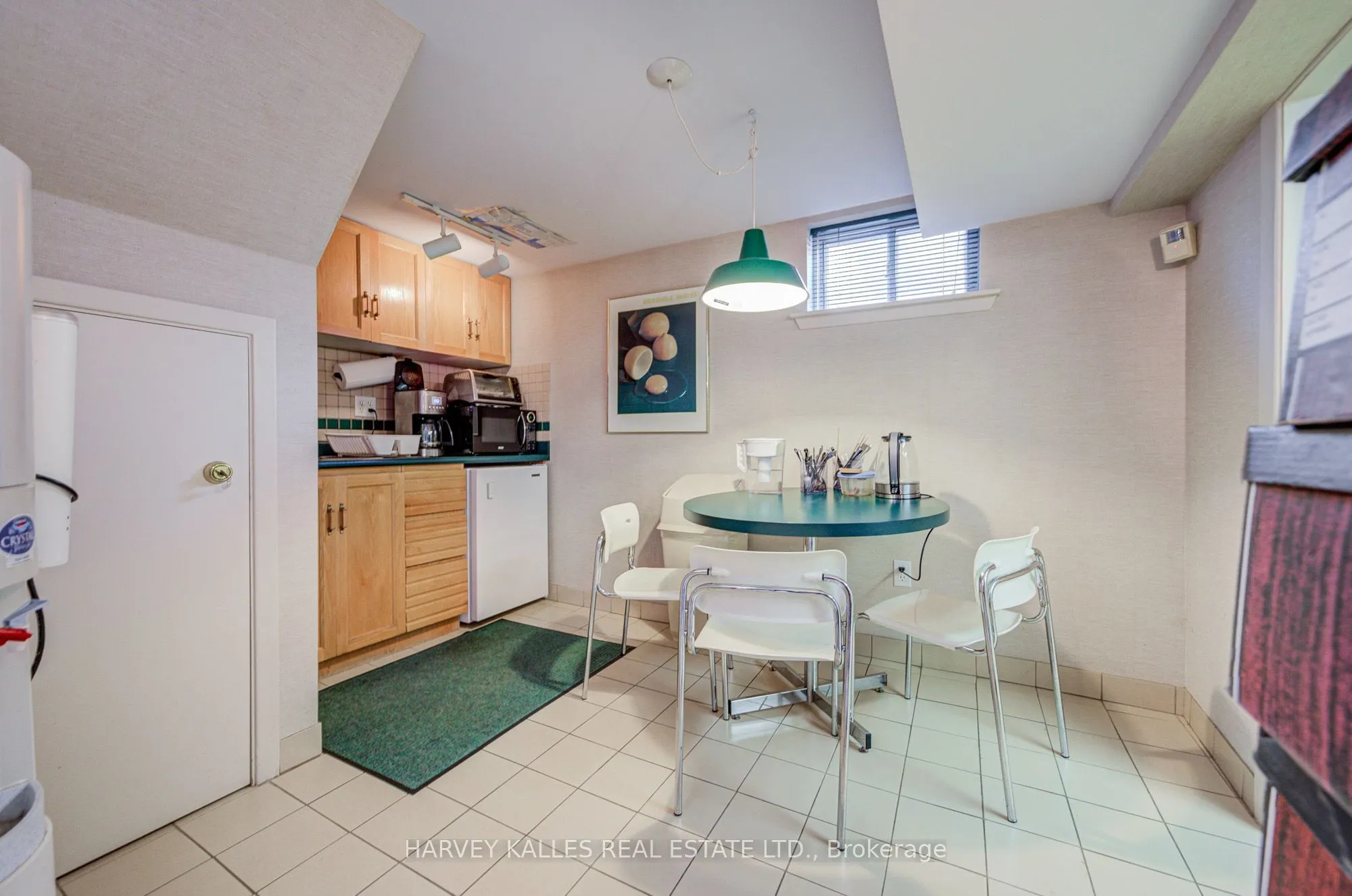 137 Sheppard Avenue E