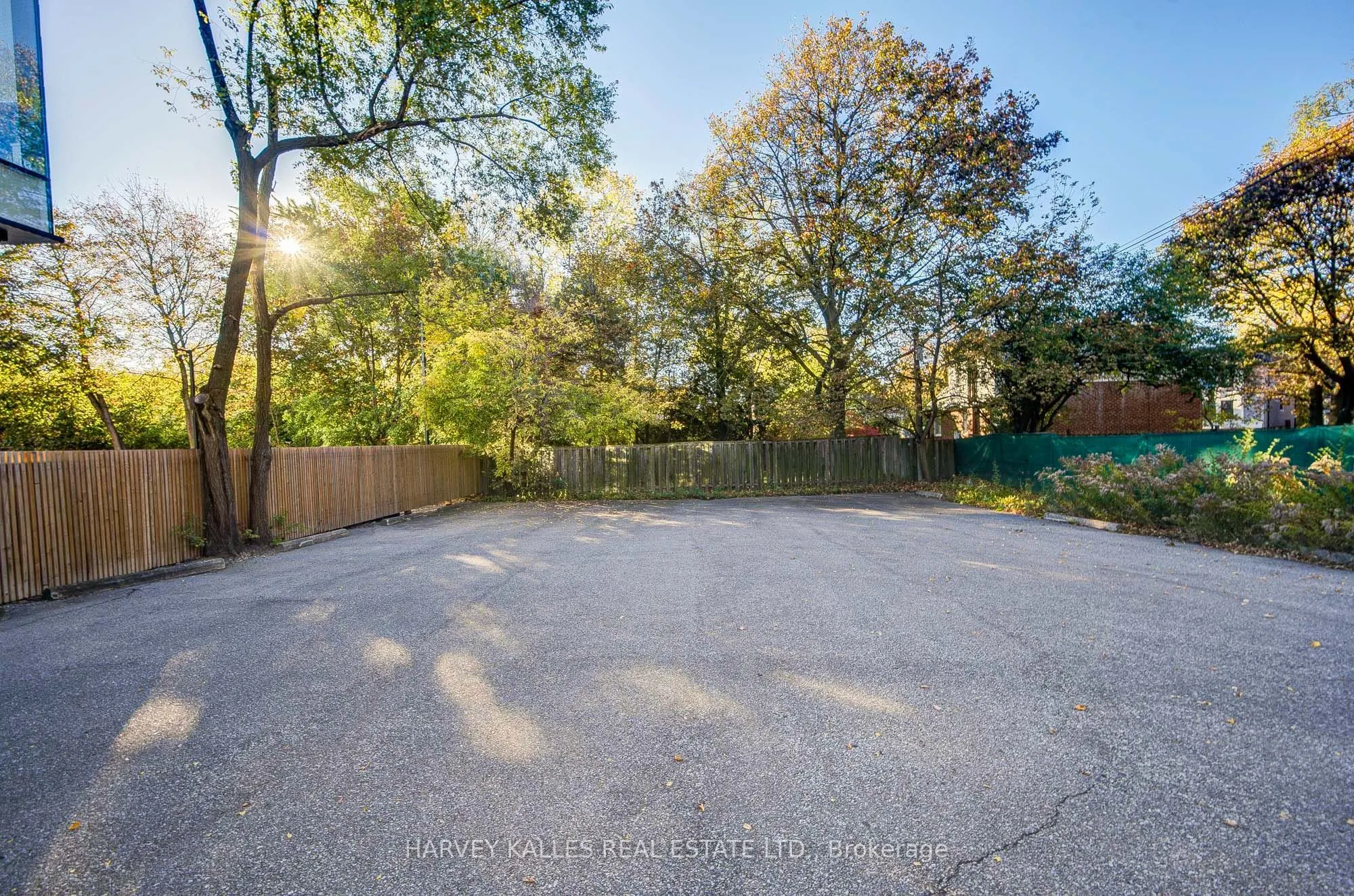 137 Sheppard Avenue E