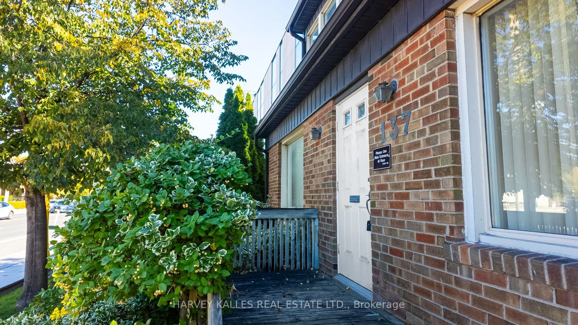 137 Sheppard Avenue E