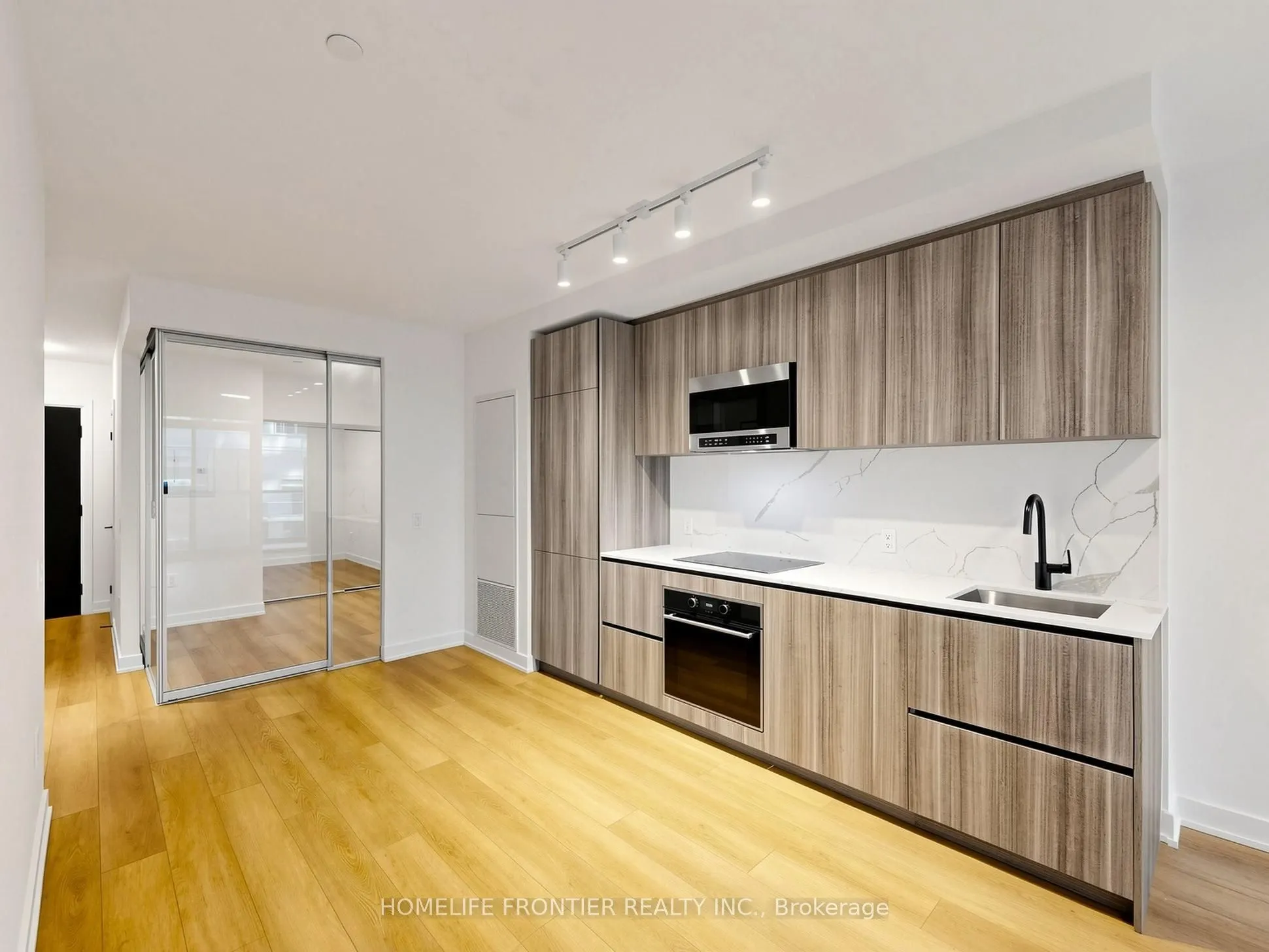 117 Broadway Avenue W #624N