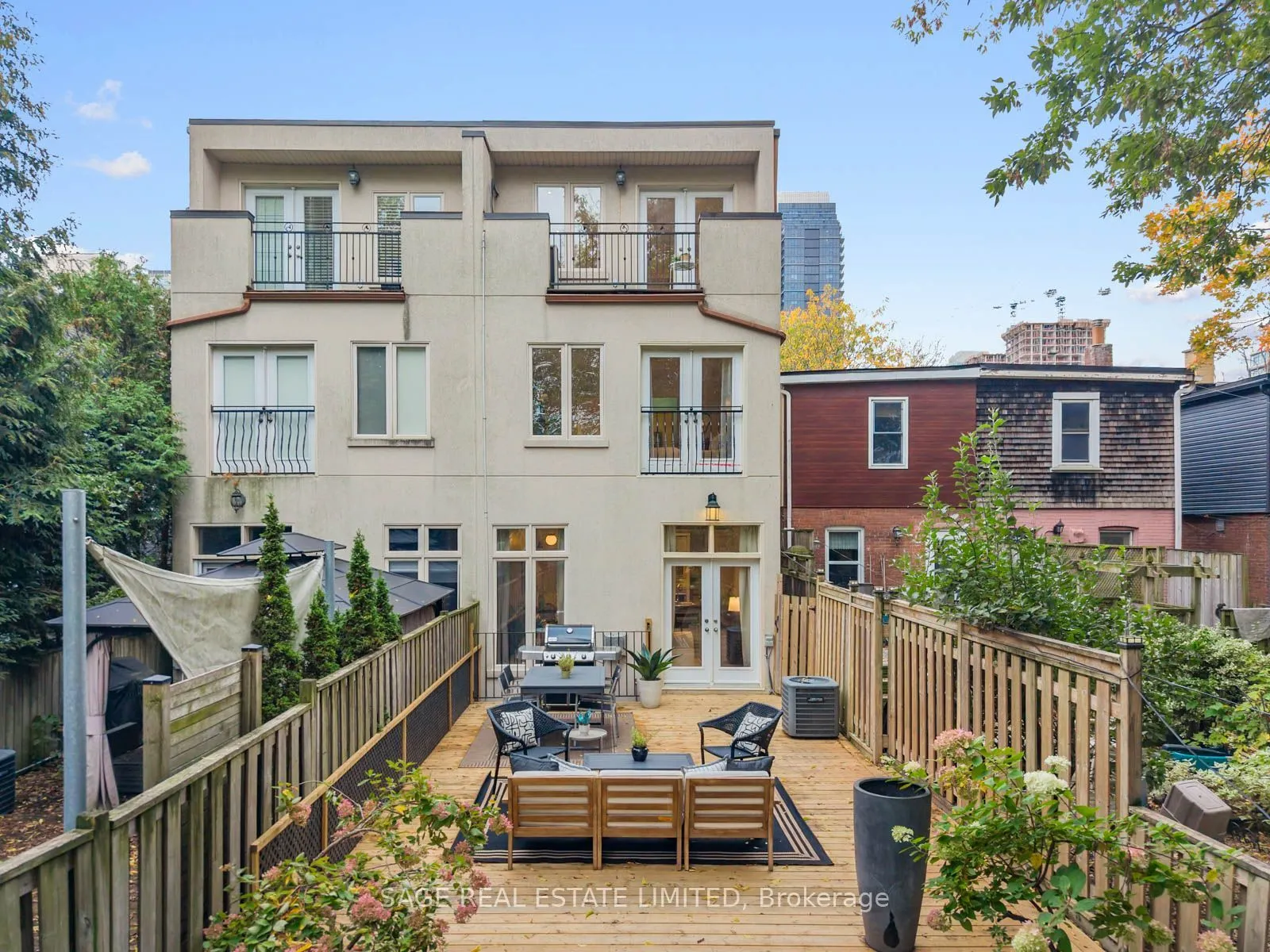18A Sherwood Avenue