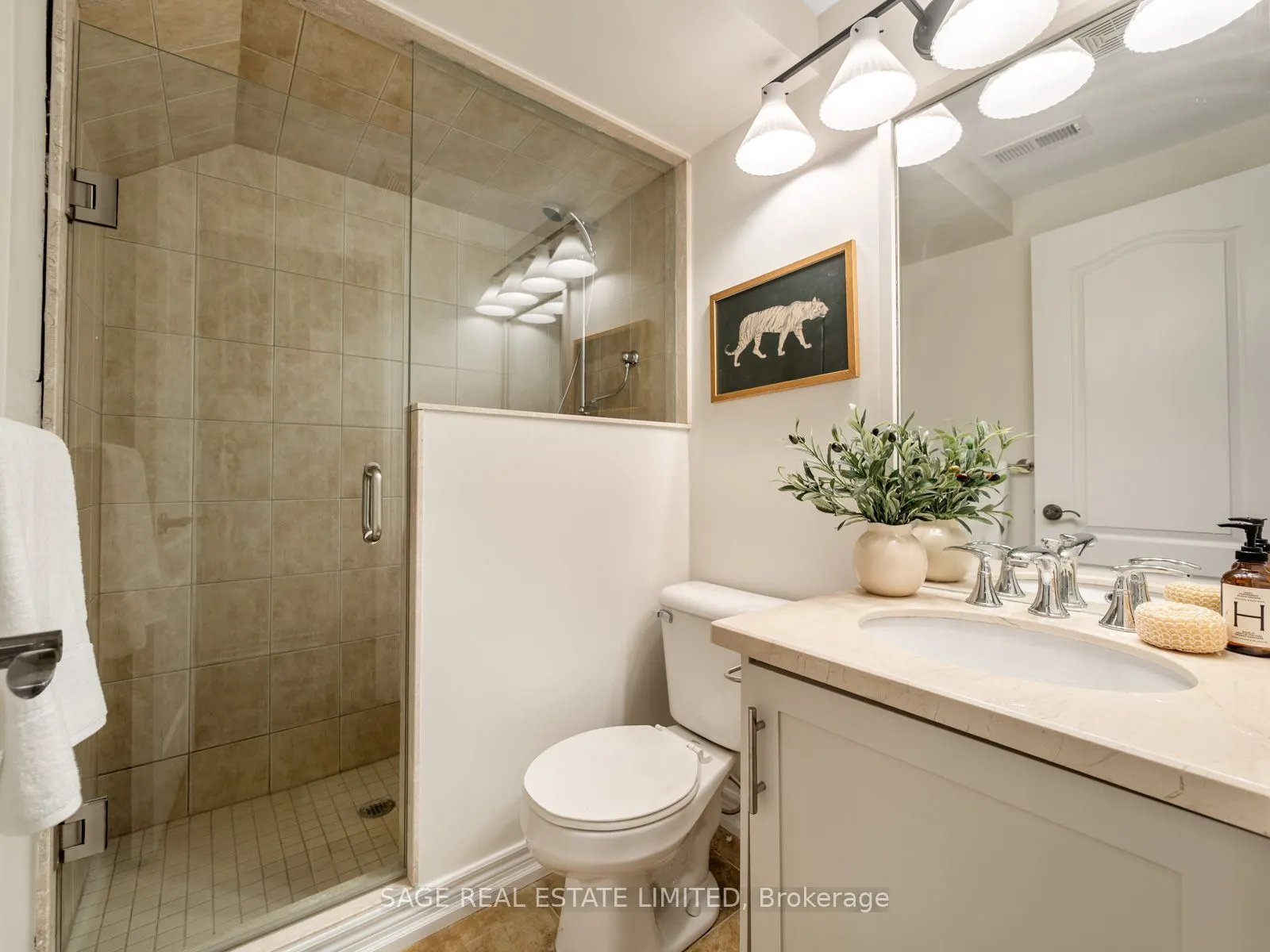 18A Sherwood Avenue