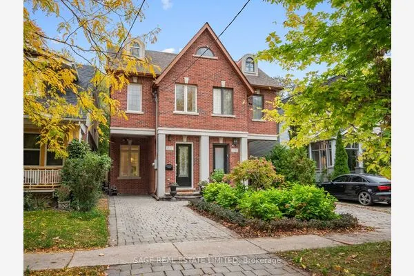 18A Sherwood Avenue