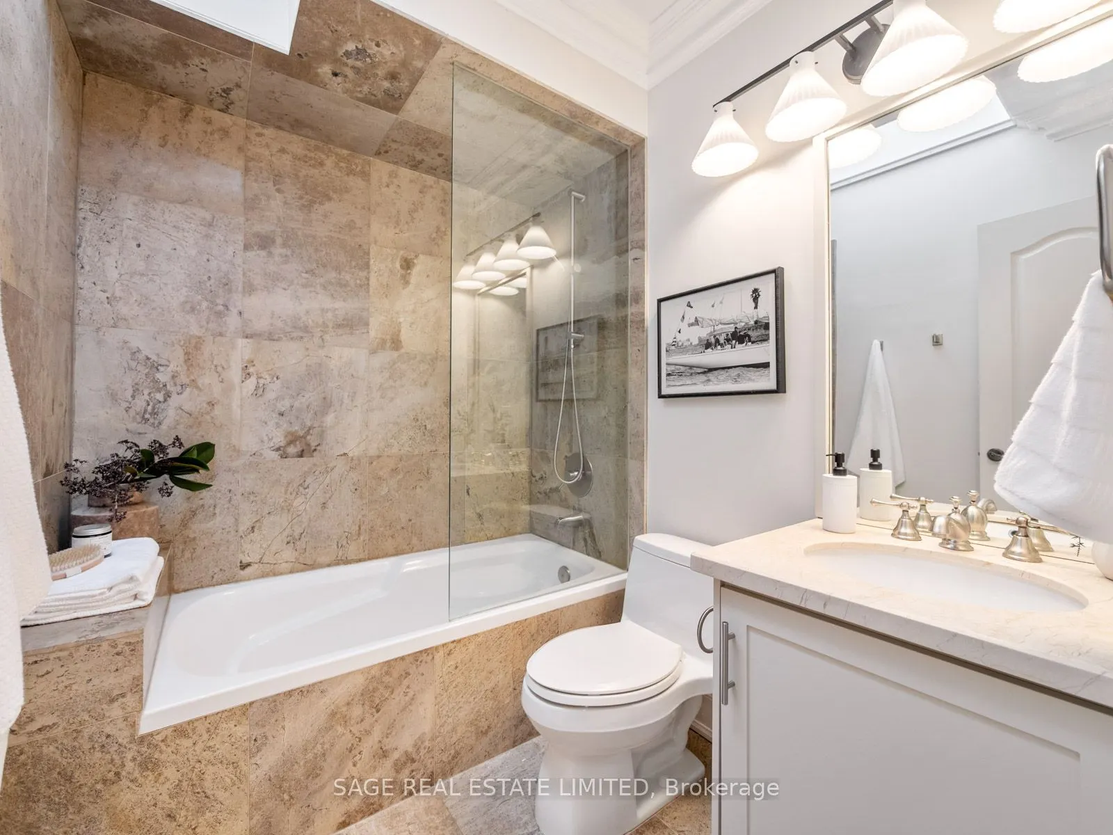 18A Sherwood Avenue