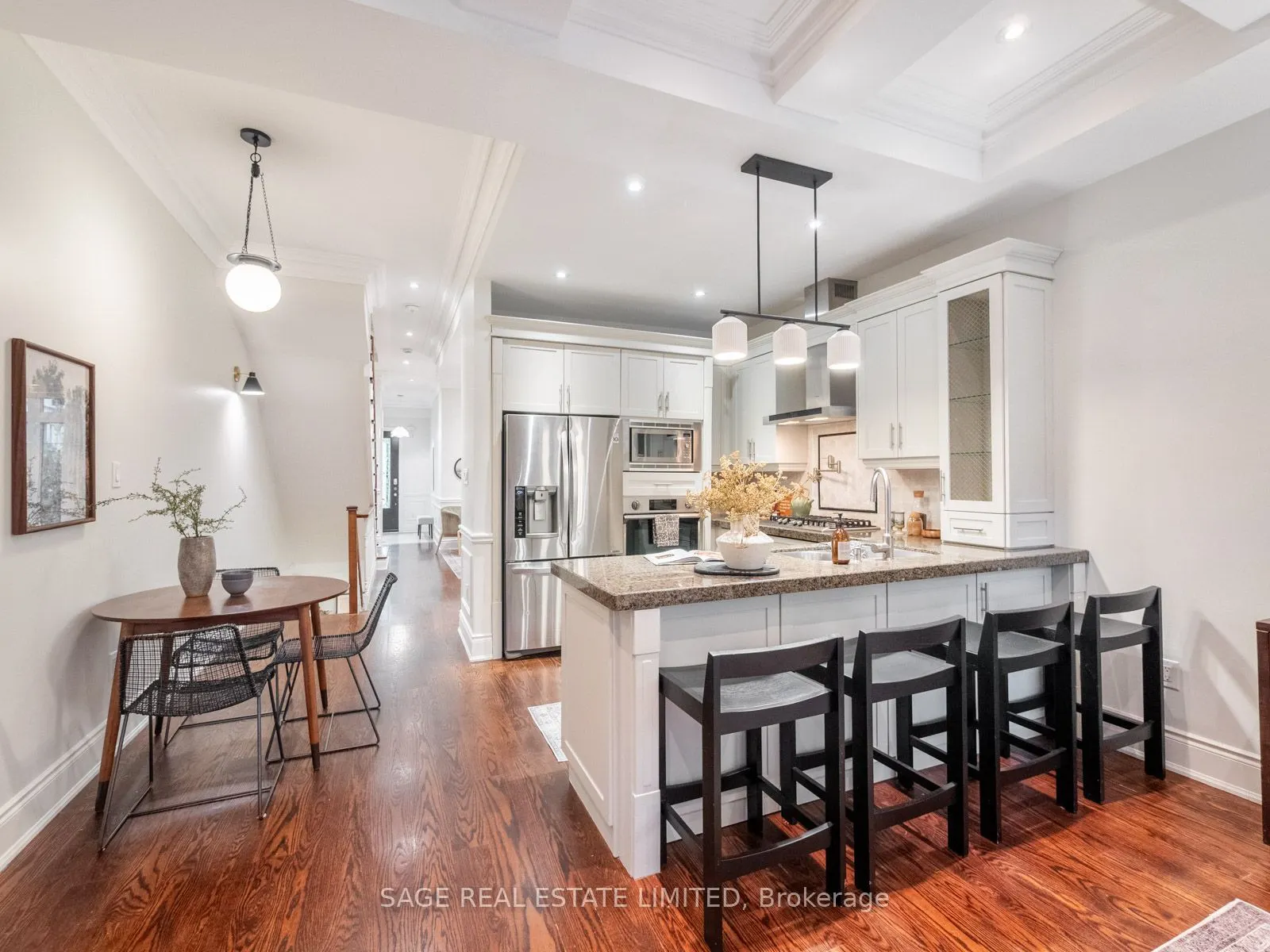 18A Sherwood Avenue