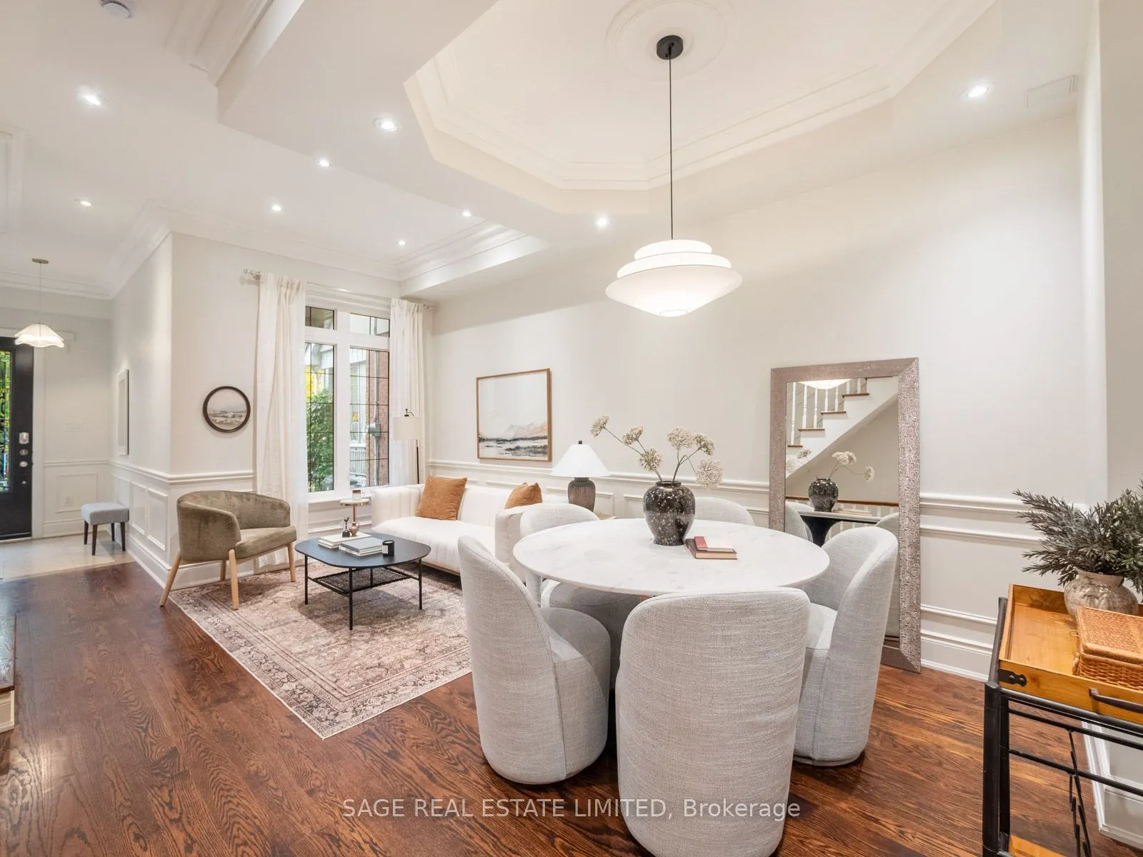 18A Sherwood Avenue