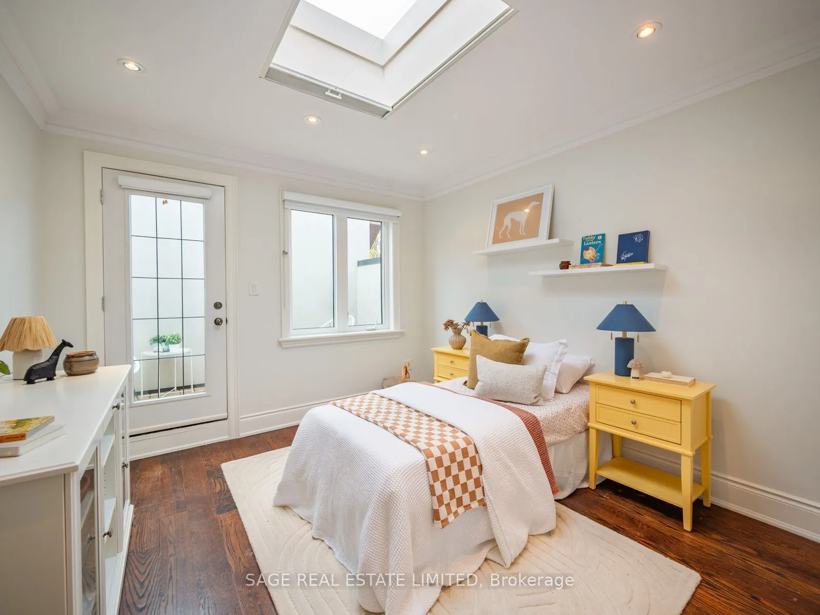 18A Sherwood Avenue