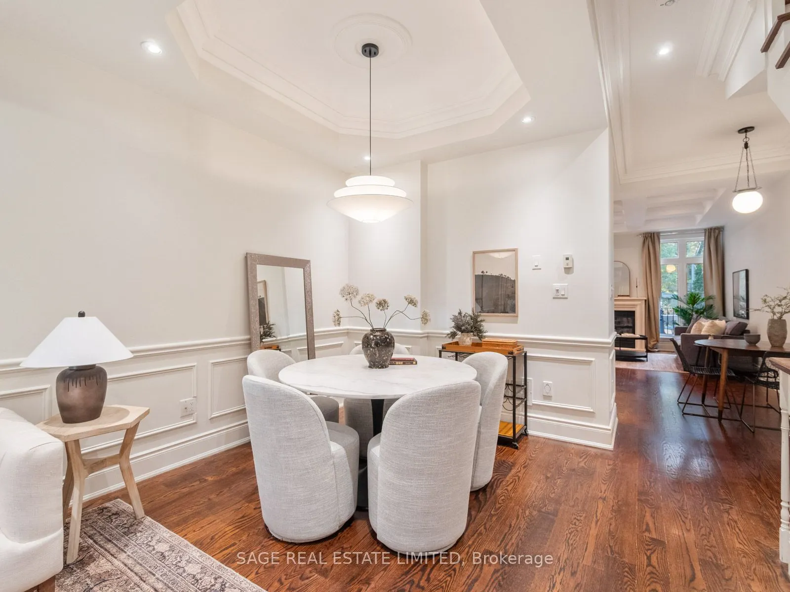 18A Sherwood Avenue