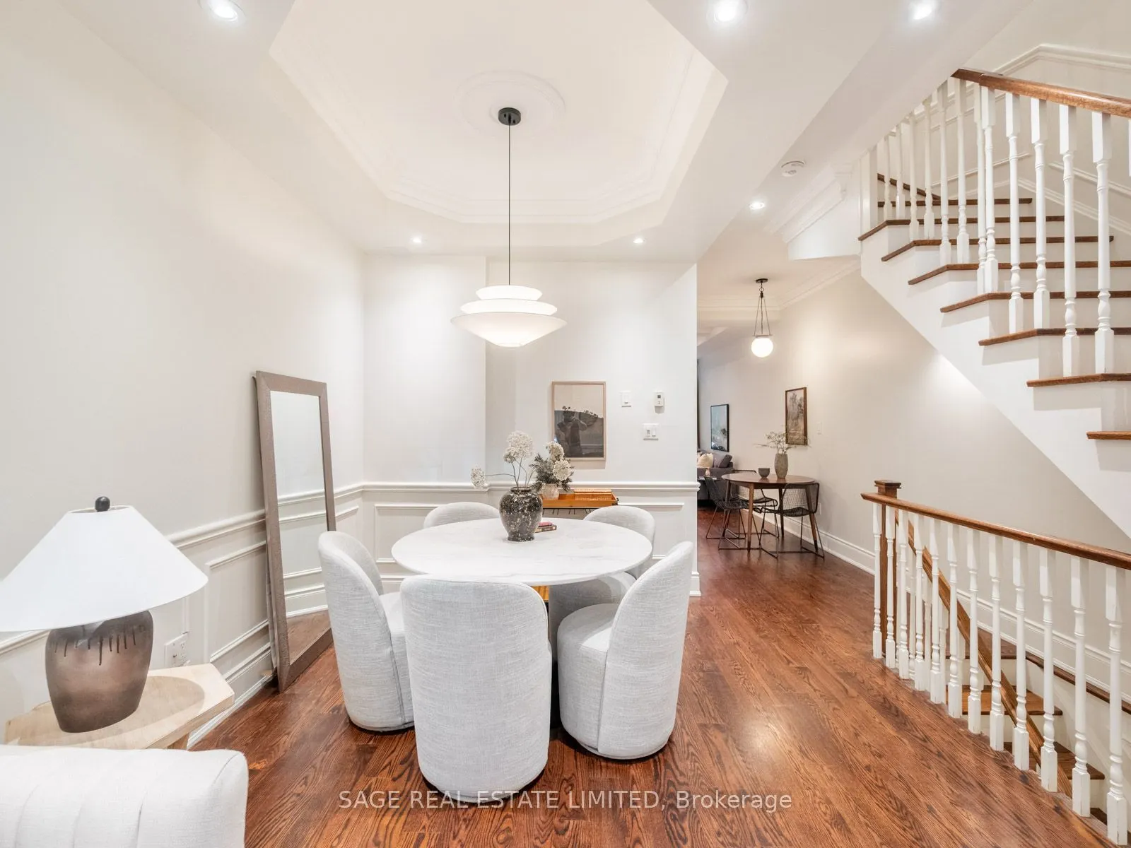 18A Sherwood Avenue